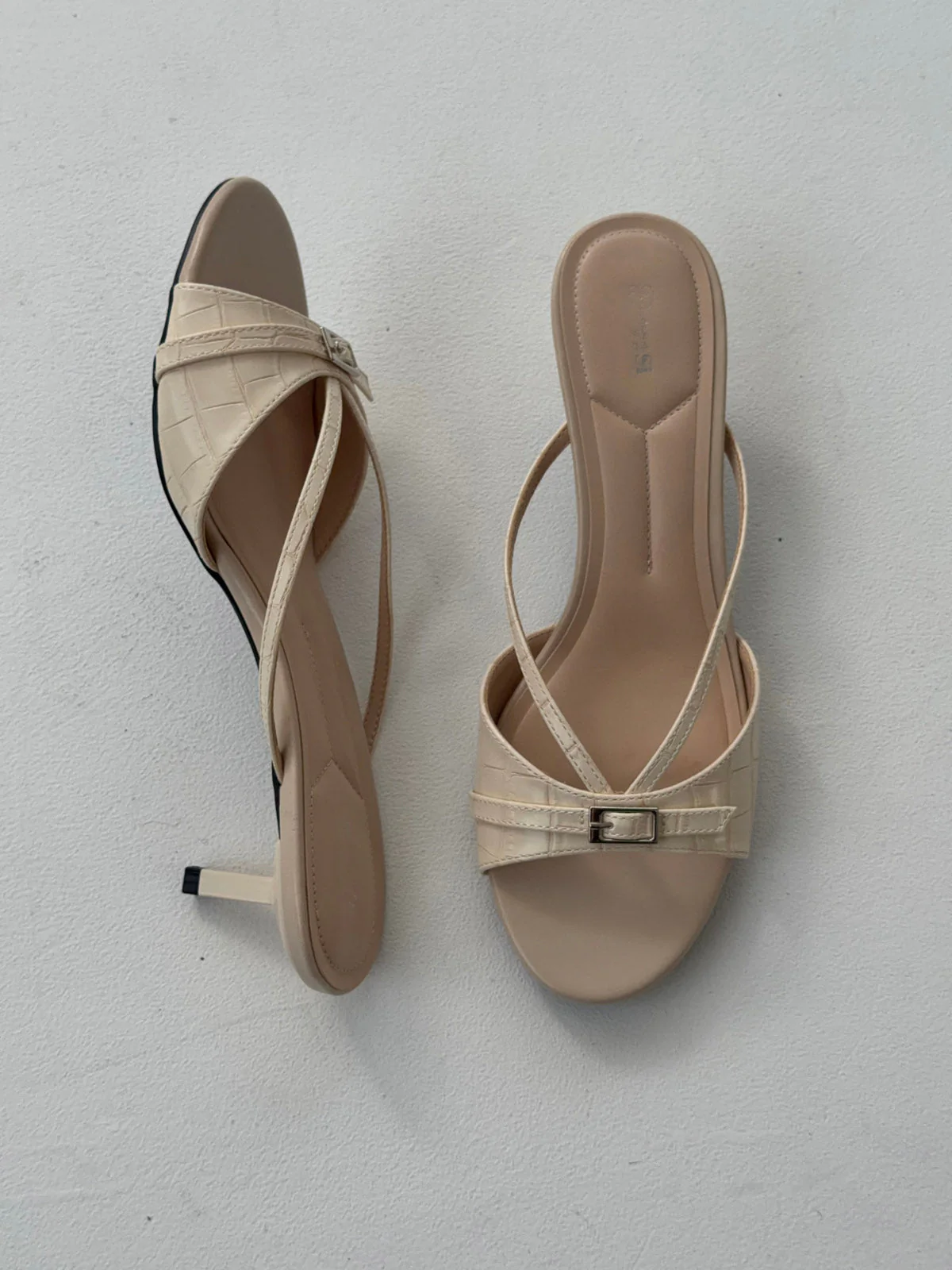 Teleo mini heels with buckle detail - Cream 14 Teleo mini heels with buckle detail - Cream