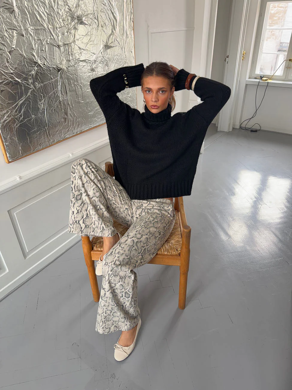 Valdamara oversized turtleneck - Black 1 Valdamara oversized turtleneck - Black