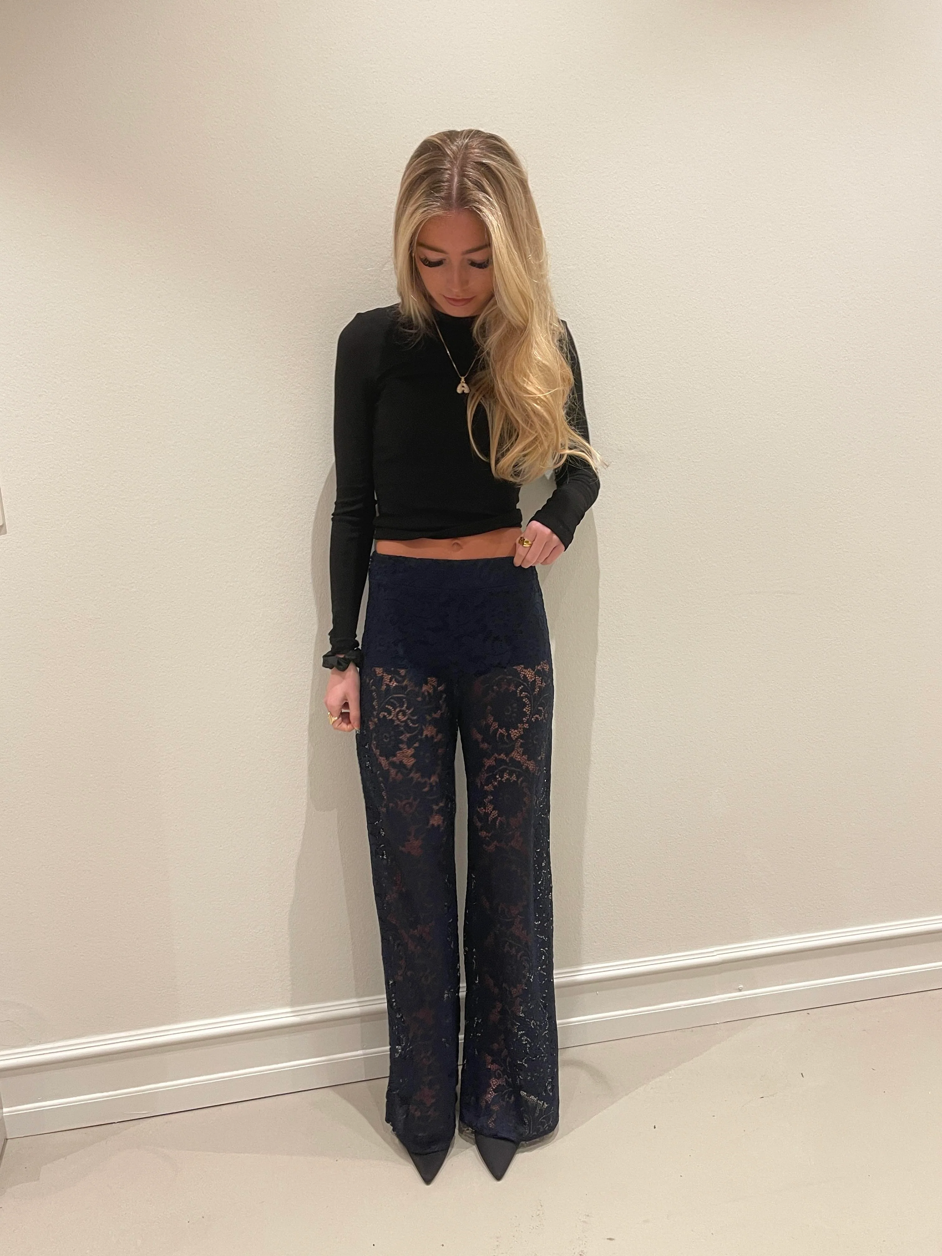 Marla lace pants - Navy 7 Marla lace pants - Navy