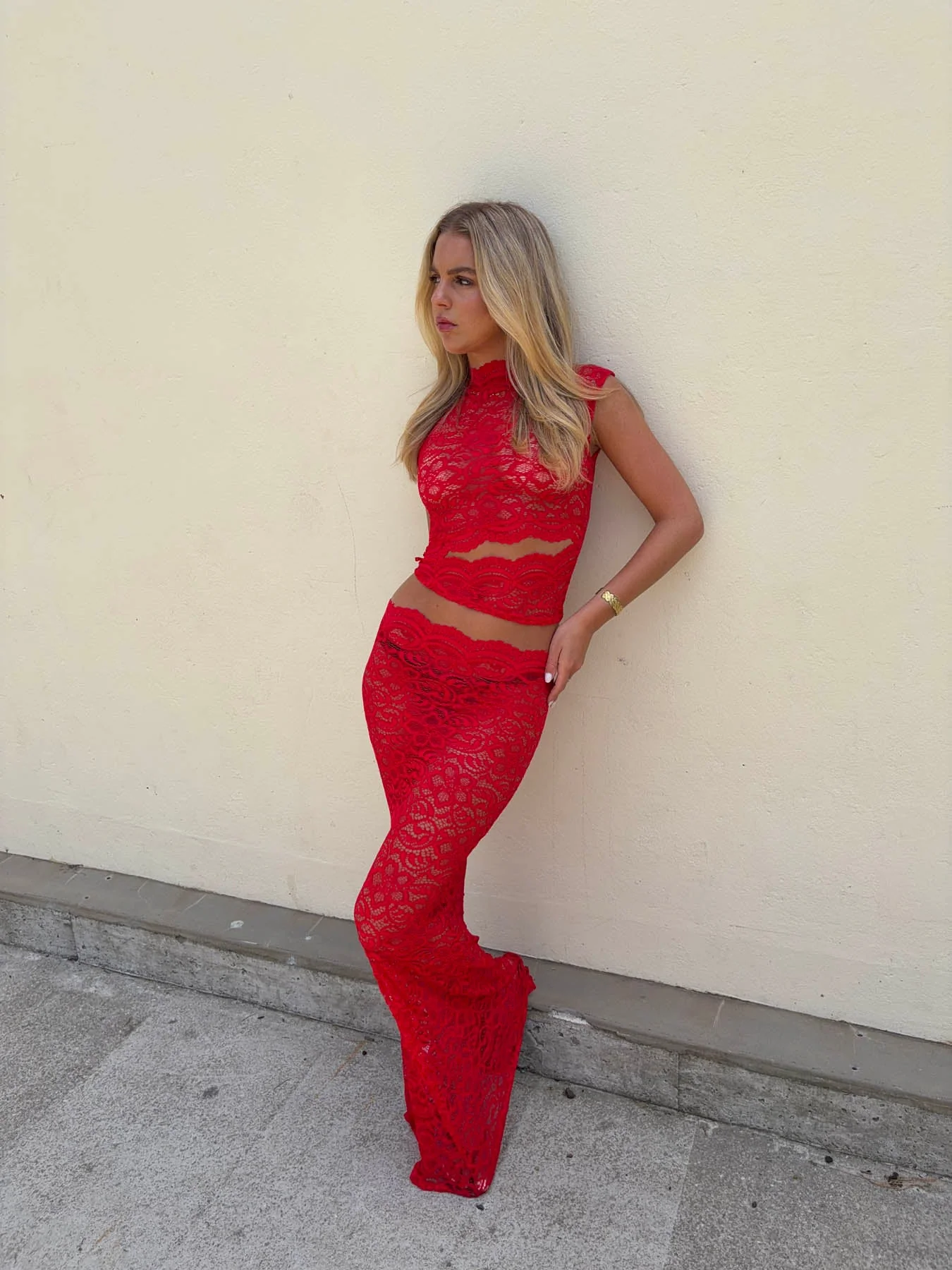 Marisole top in lace - Red 2 Marisole top in lace - Red