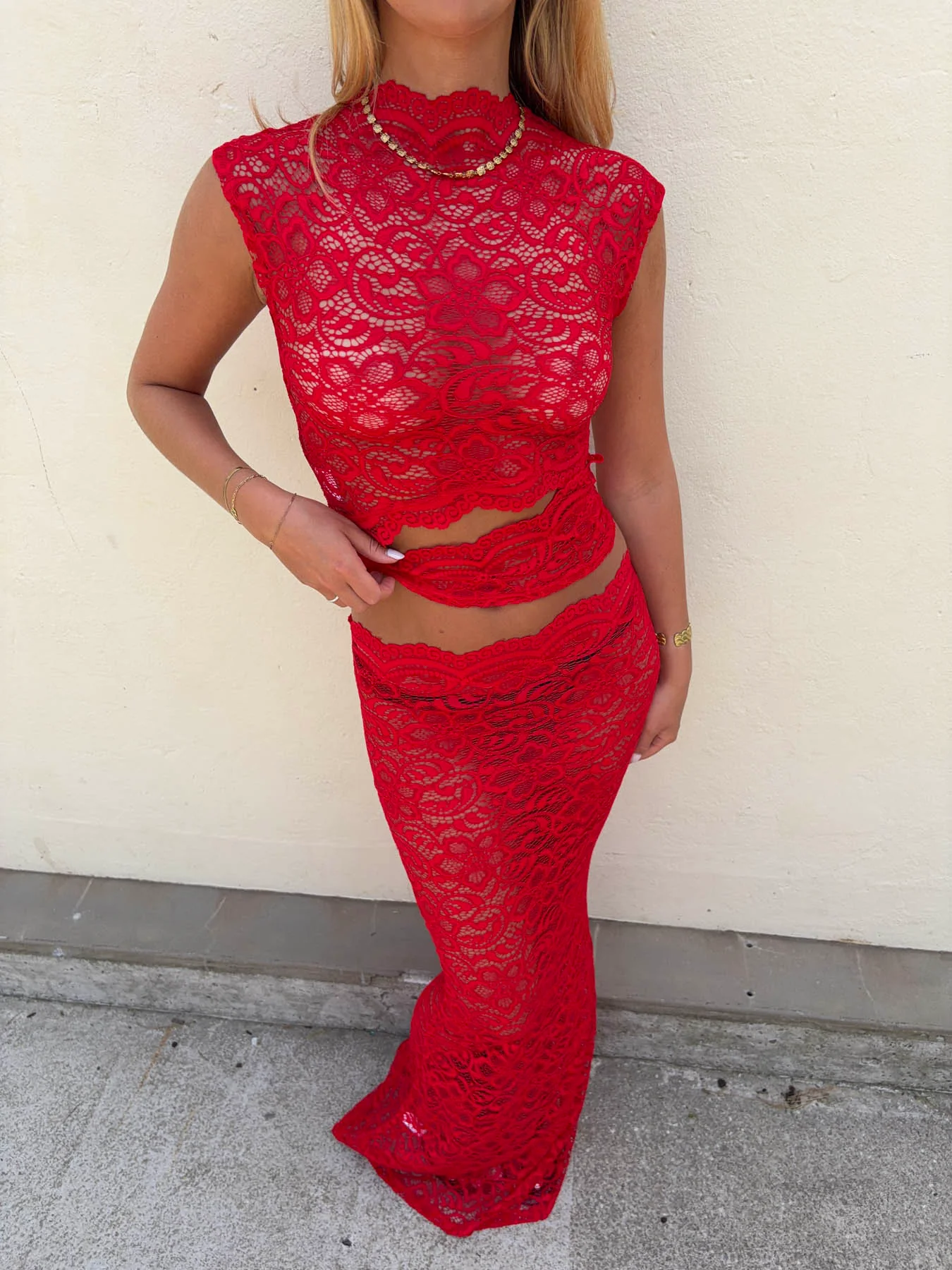 Marisole top in lace - Red 3 Marisole top in lace - Red