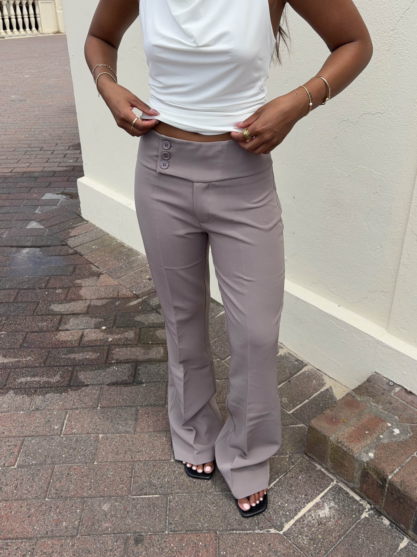 Adelita low waisted suit pants - Taupe 2 Adelita low waisted suit pants - Taupe