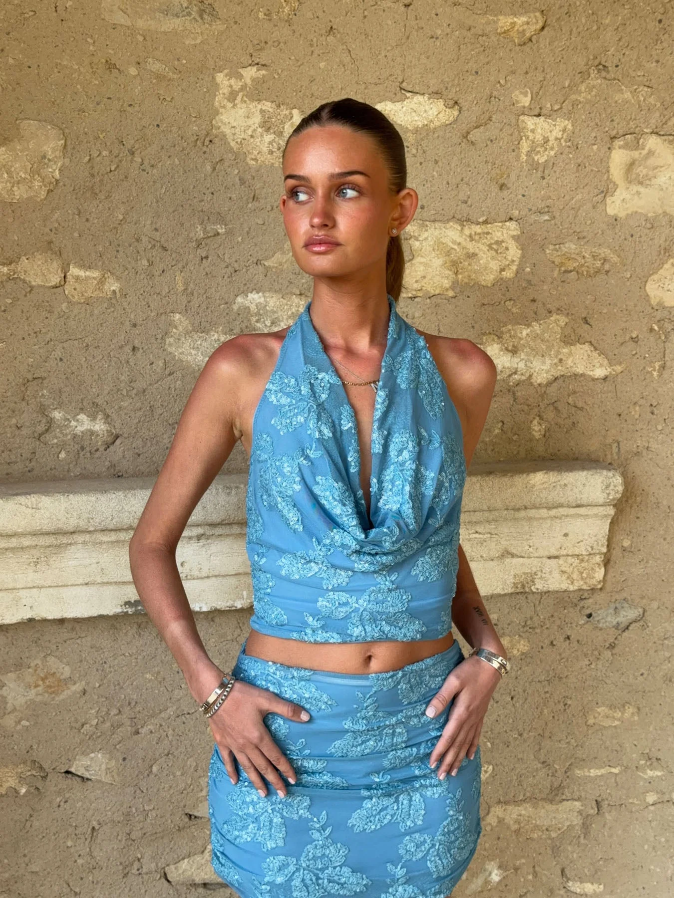 Aladina top with sequins flowers - Blue 10 Aladina top with sequins flowers - Blue