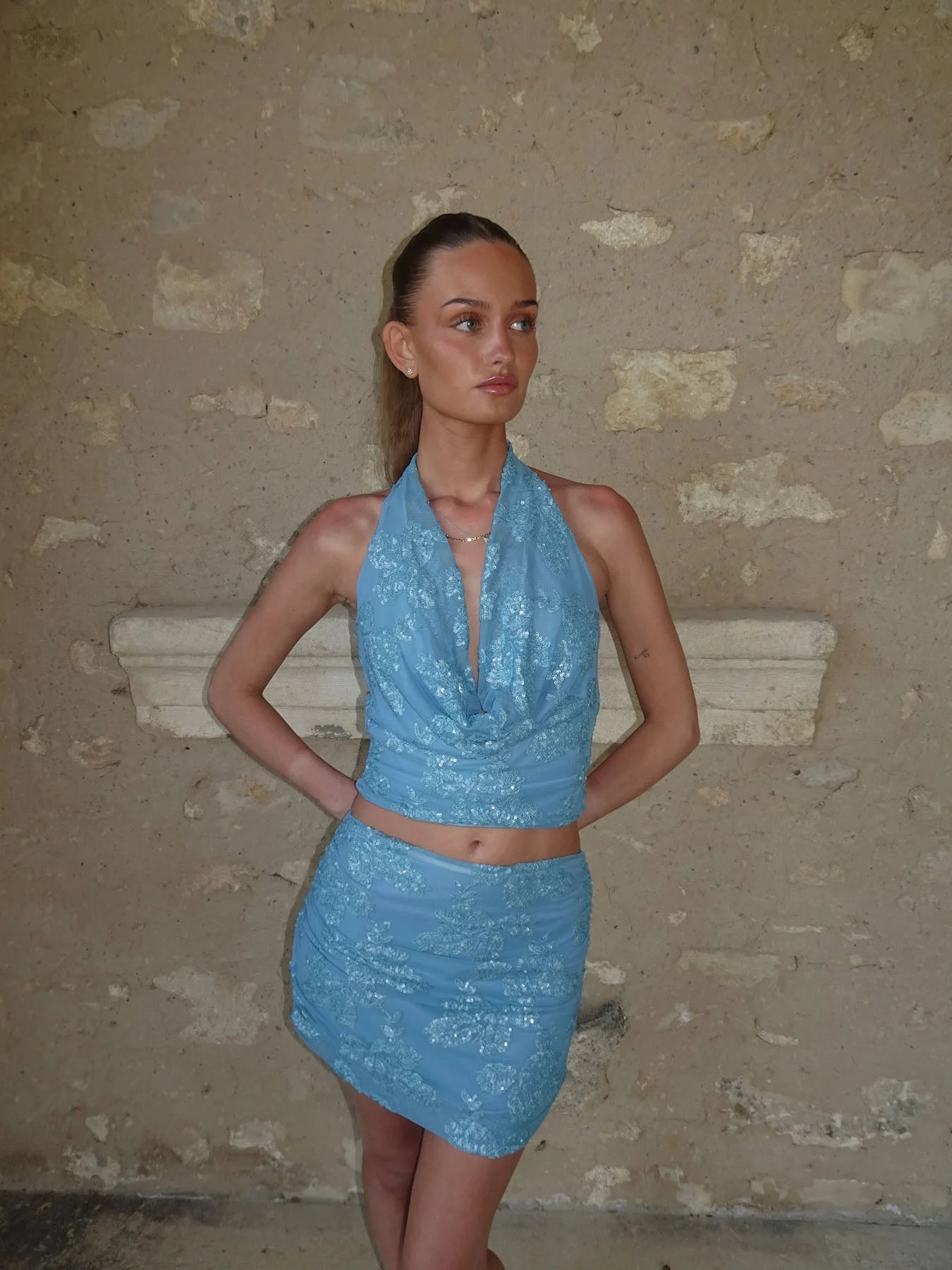 Aladina top with sequins flowers - Blue 7 Aladina top with sequins flowers - Blue