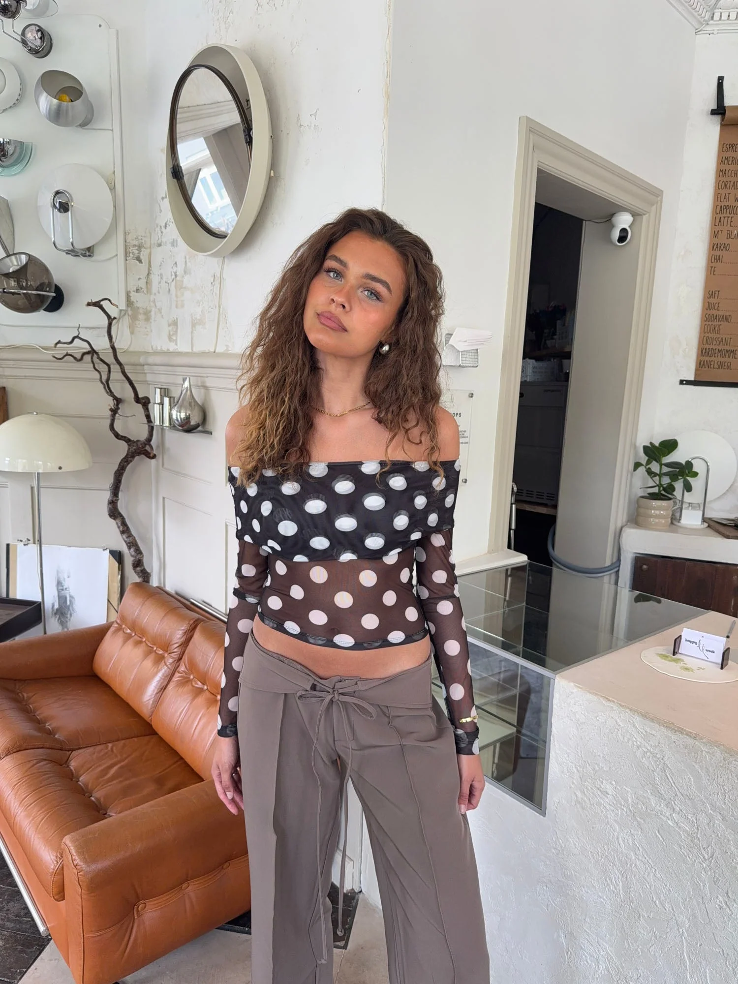 Alba off shoulder top with polka dots – Black/white 10 Alba off shoulder top with polka dots – Black/white