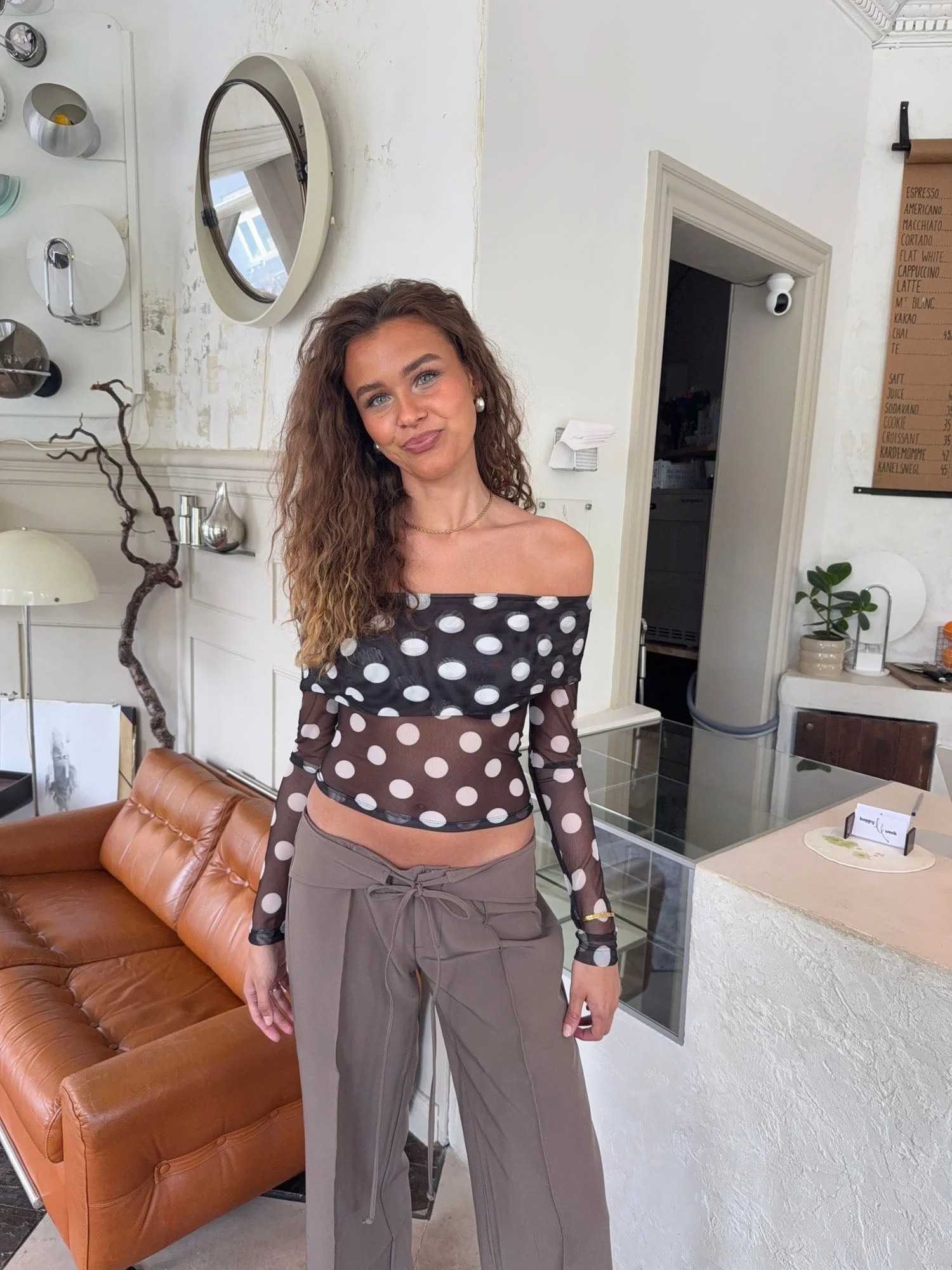 Alba off shoulder top with polka dots – Black/white 4 Alba off shoulder top with polka dots – Black/white