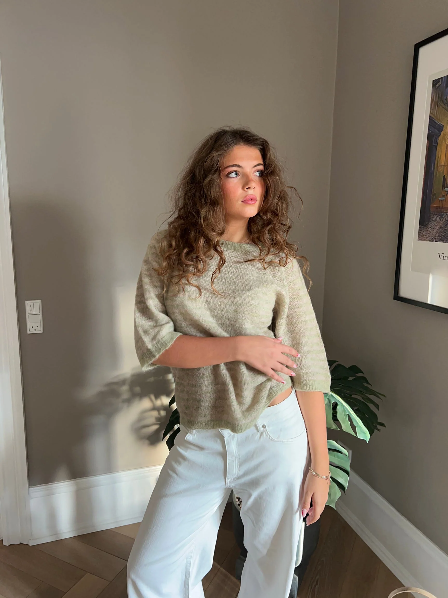 Almina knitted t-shirt with stripes - Green/beige 6 Almina knitted t-shirt with stripes - Green/beige