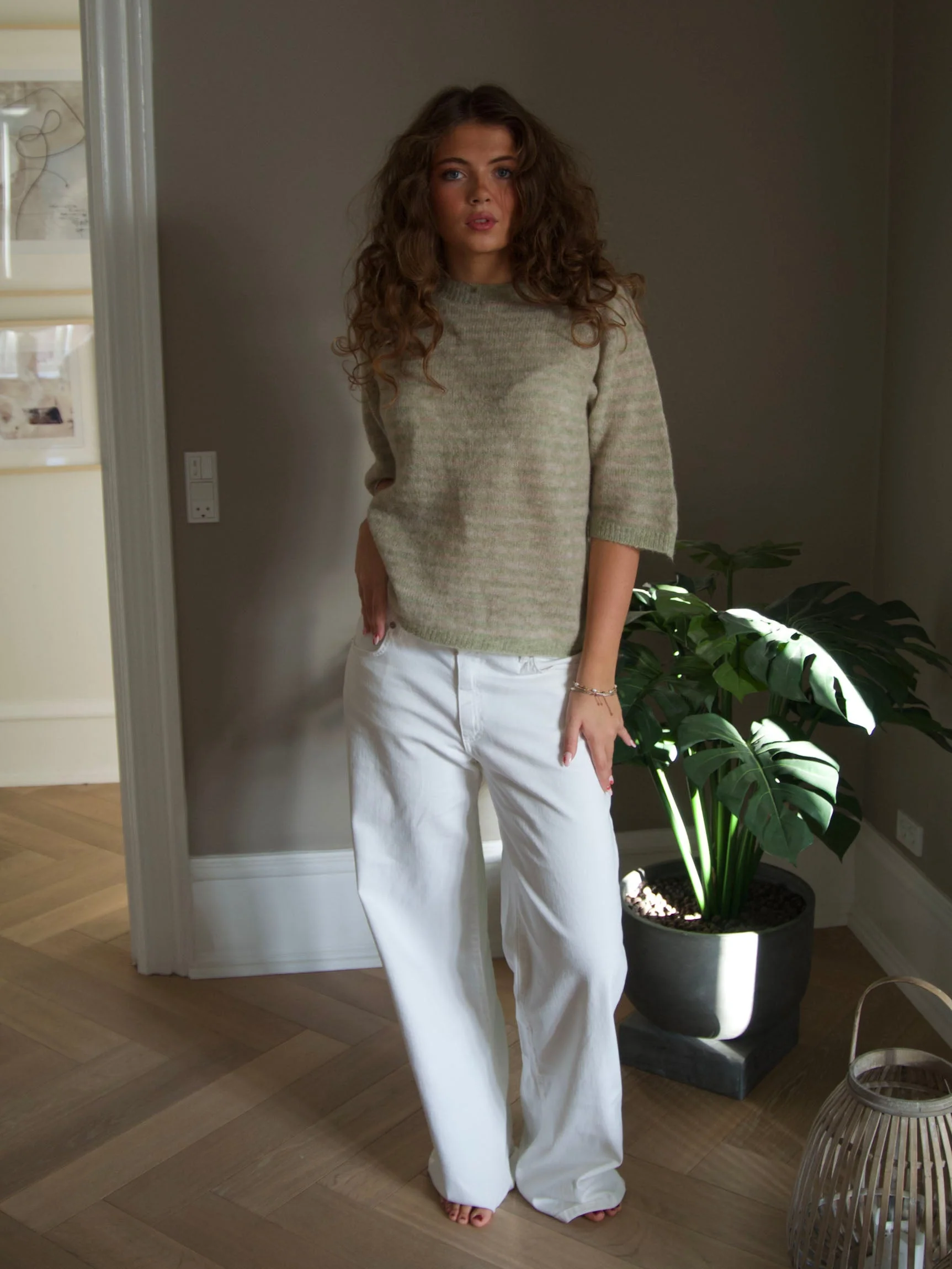 Almina knitted t-shirt with stripes - Green/beige 7 Almina knitted t-shirt with stripes - Green/beige