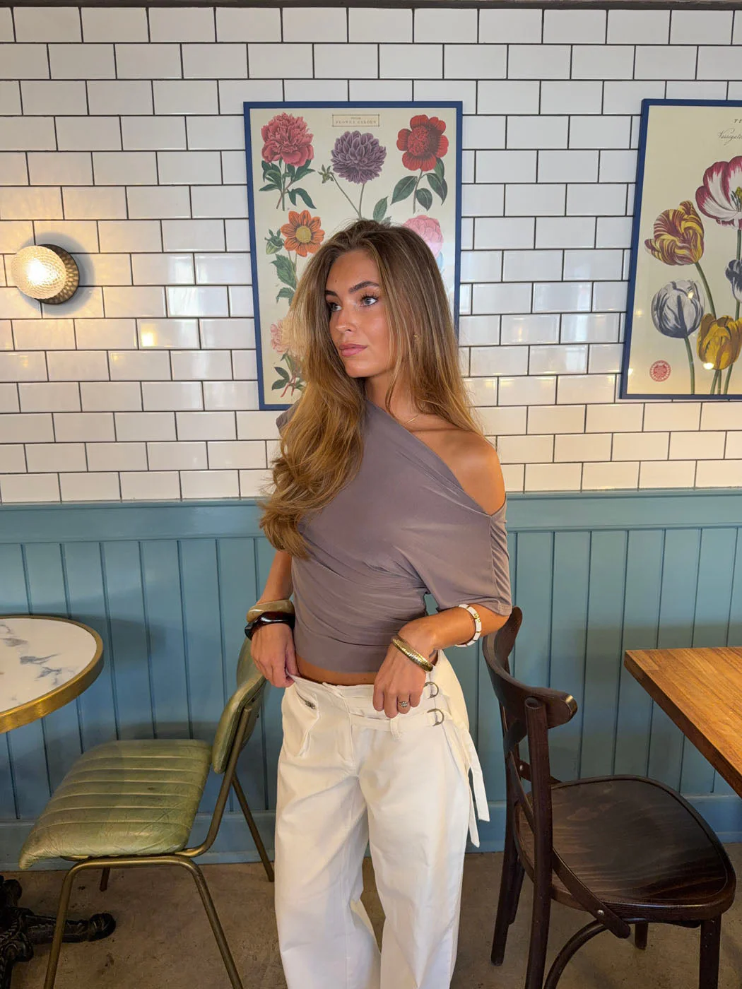 Florine fitted t-shirt – Taupe 19 Florine fitted t-shirt – Taupe