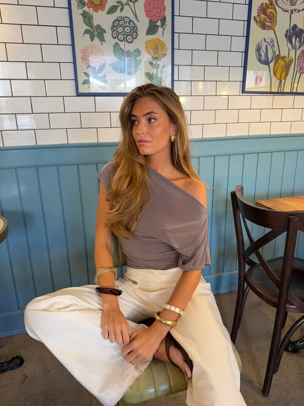 Florine fitted t-shirt – Taupe 2 Florine fitted t-shirt – Taupe