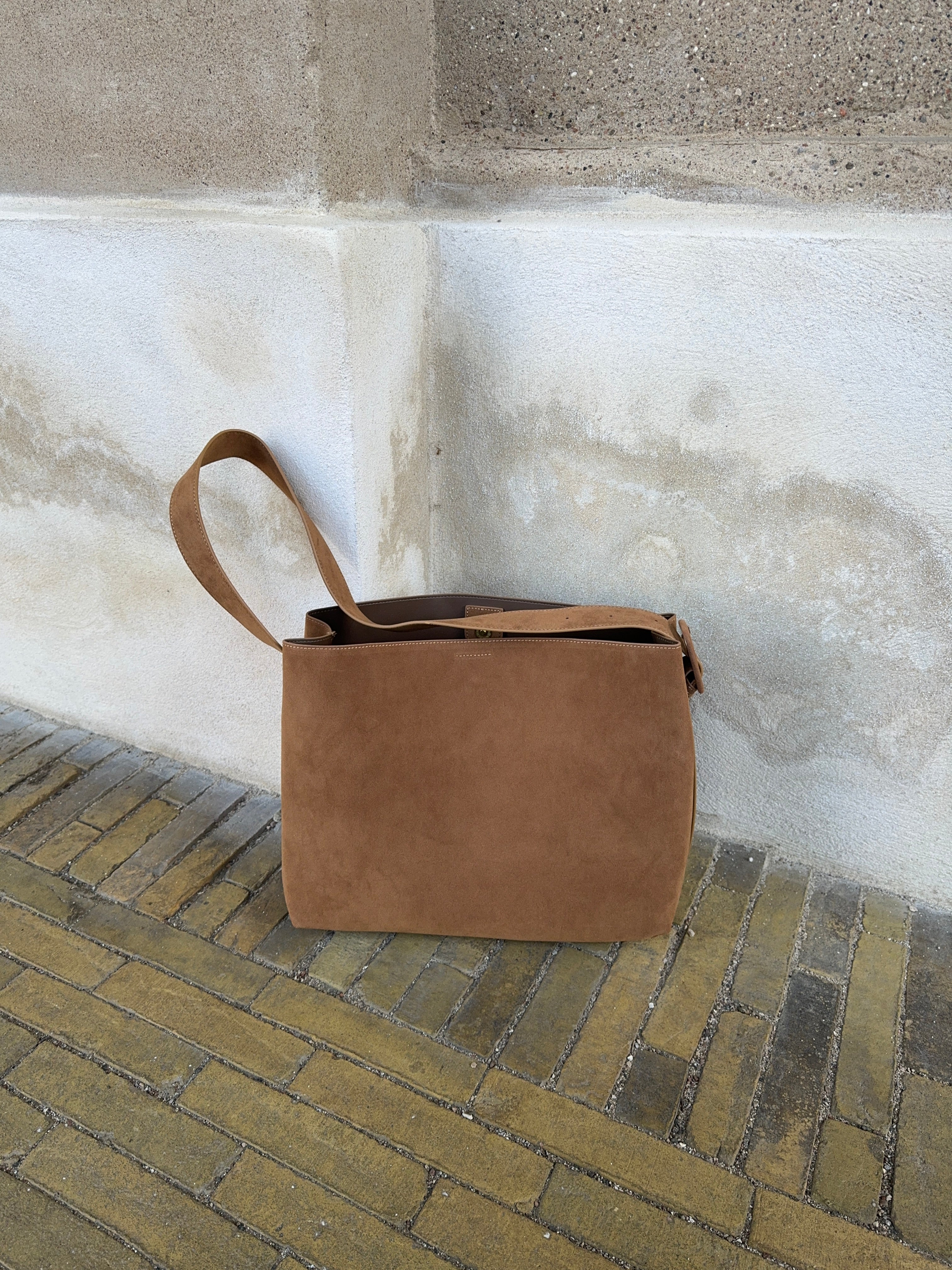 Barcelona shoulder bag - Camel 8 Barcelona shoulder bag - Camel