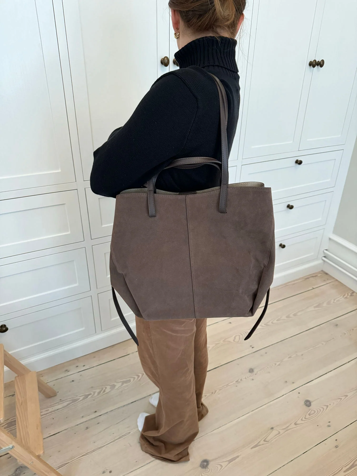 Bergen suede shoulder bag - Brown 5 Bergen suede shoulder bag - Brown