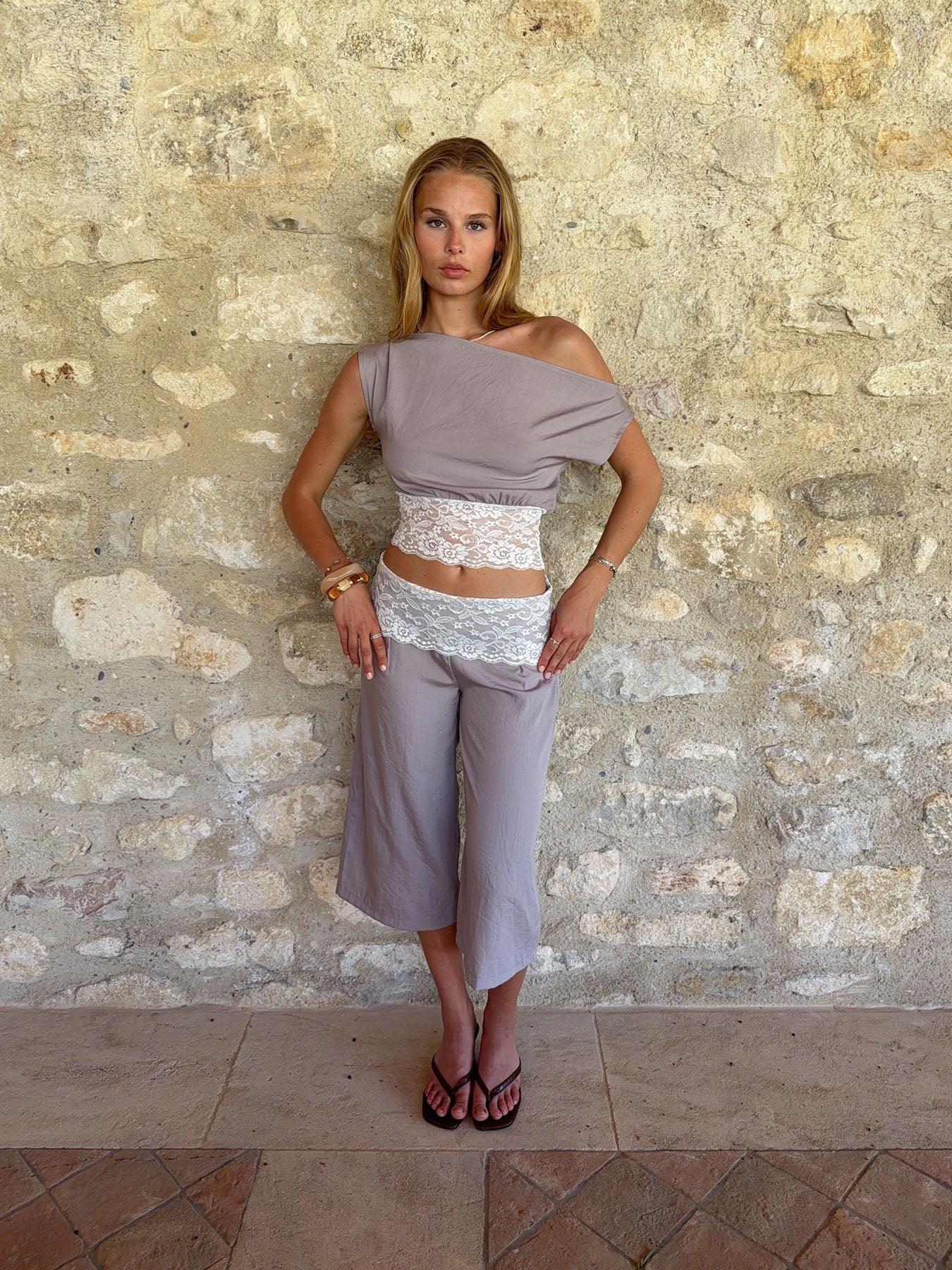 Camina loose caprishorts with lace - Beige/white 8 Camina loose caprishorts with lace - Beige/white