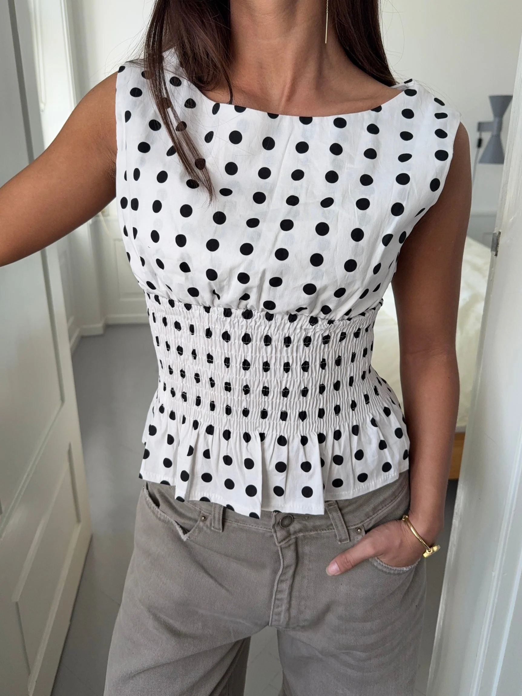 Cathrine smock polka dotted top - White/black 7 Cathrine smock polka dotted top - White/black
