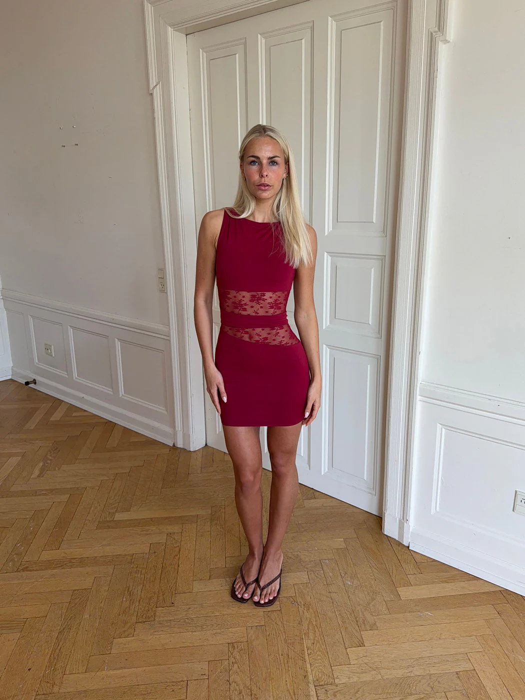 Ellatia dress with lace - Red 9 Ellatia dress with lace - Red