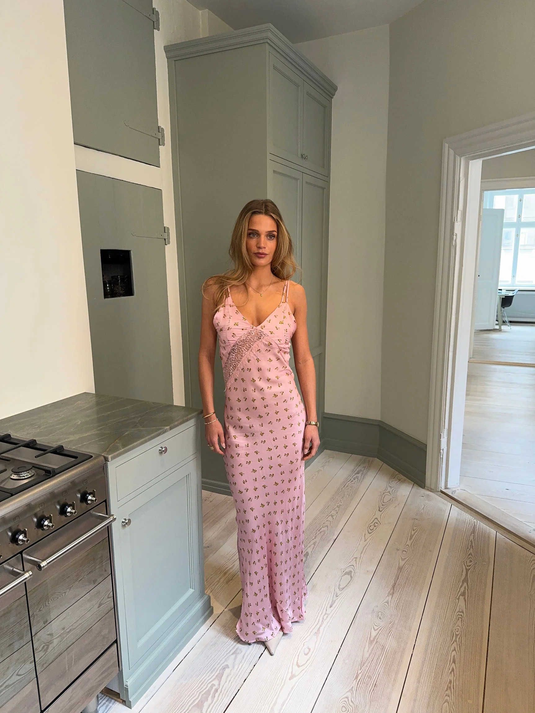 Emily dress with flowers - Pink 6 Emily dress with flowers - Pink