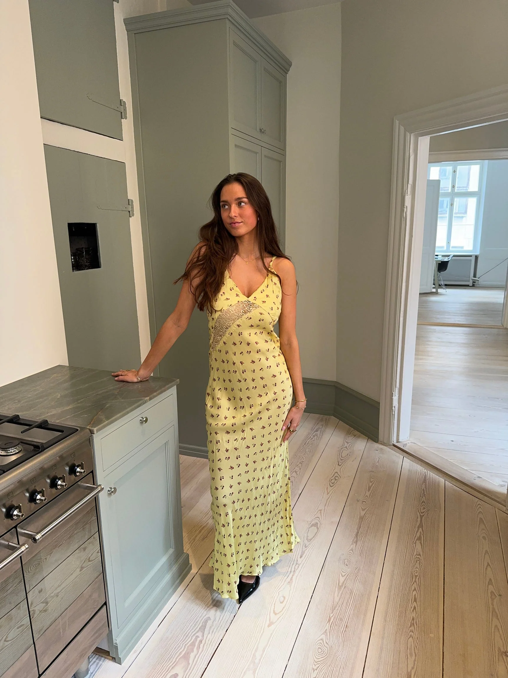 Emily dress with flowers - Yellow 7 Emily dress with flowers - Yellow