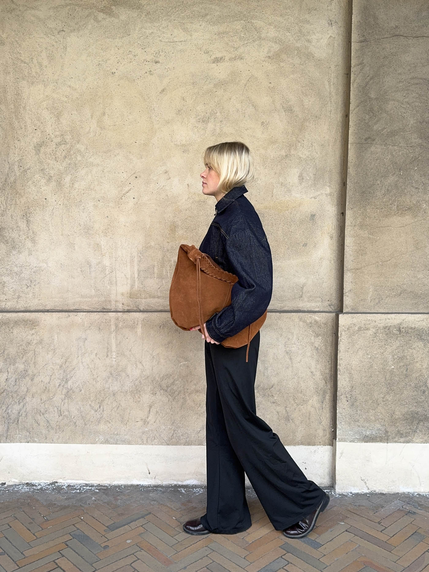 Fiala bag in suede - Brown 13 Fiala bag in suede - Brown