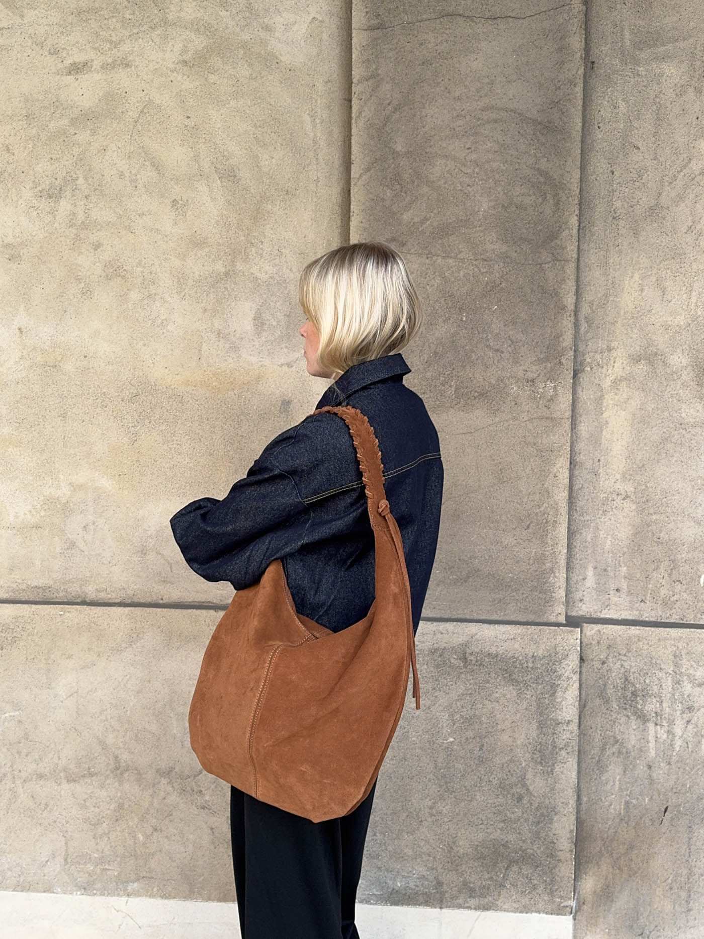 Fiala bag in suede - Brown 2 Fiala bag in suede - Brown