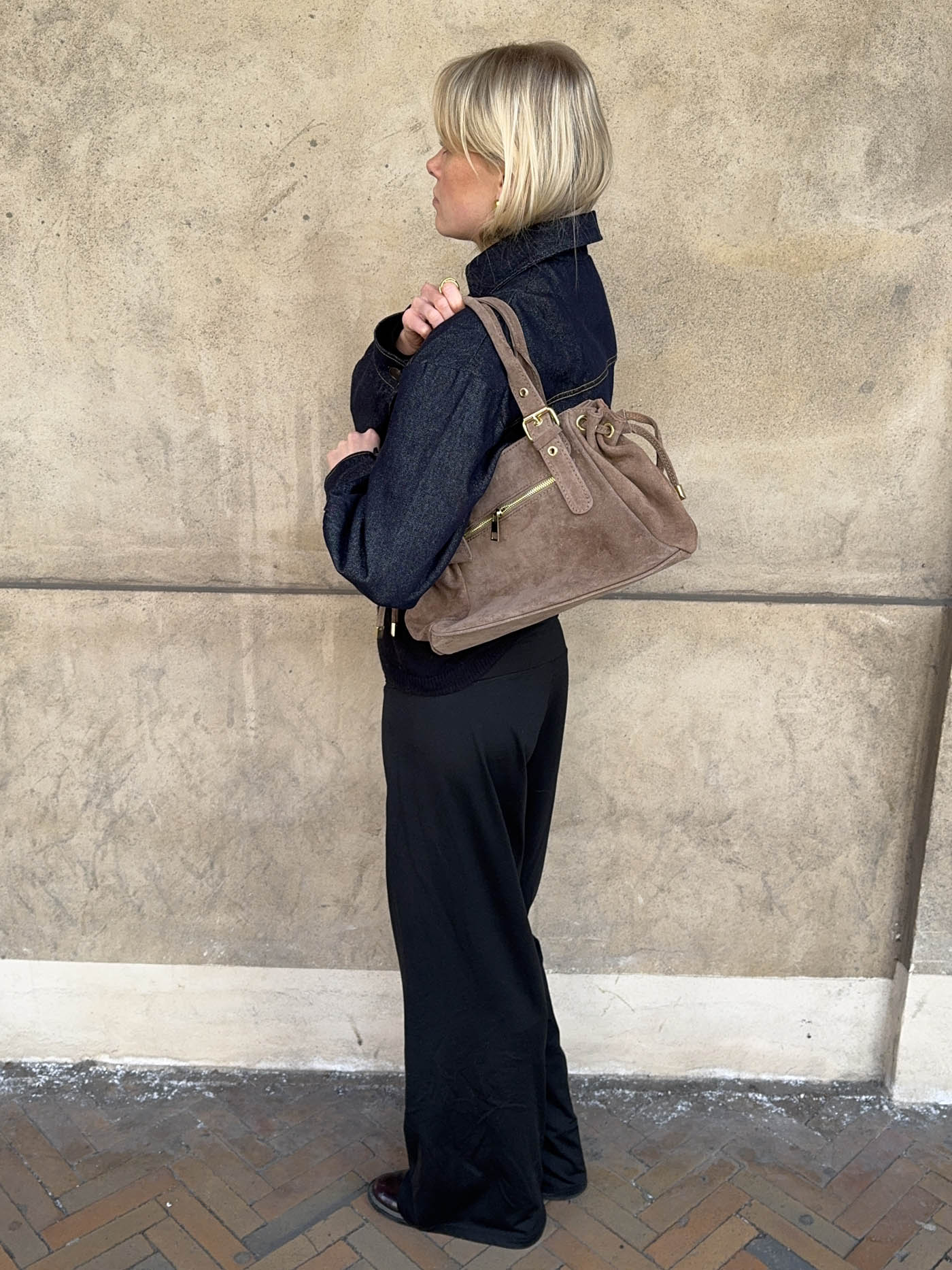 Mura bag in suede leather - Taupe 2 Mura bag in suede leather - Taupe