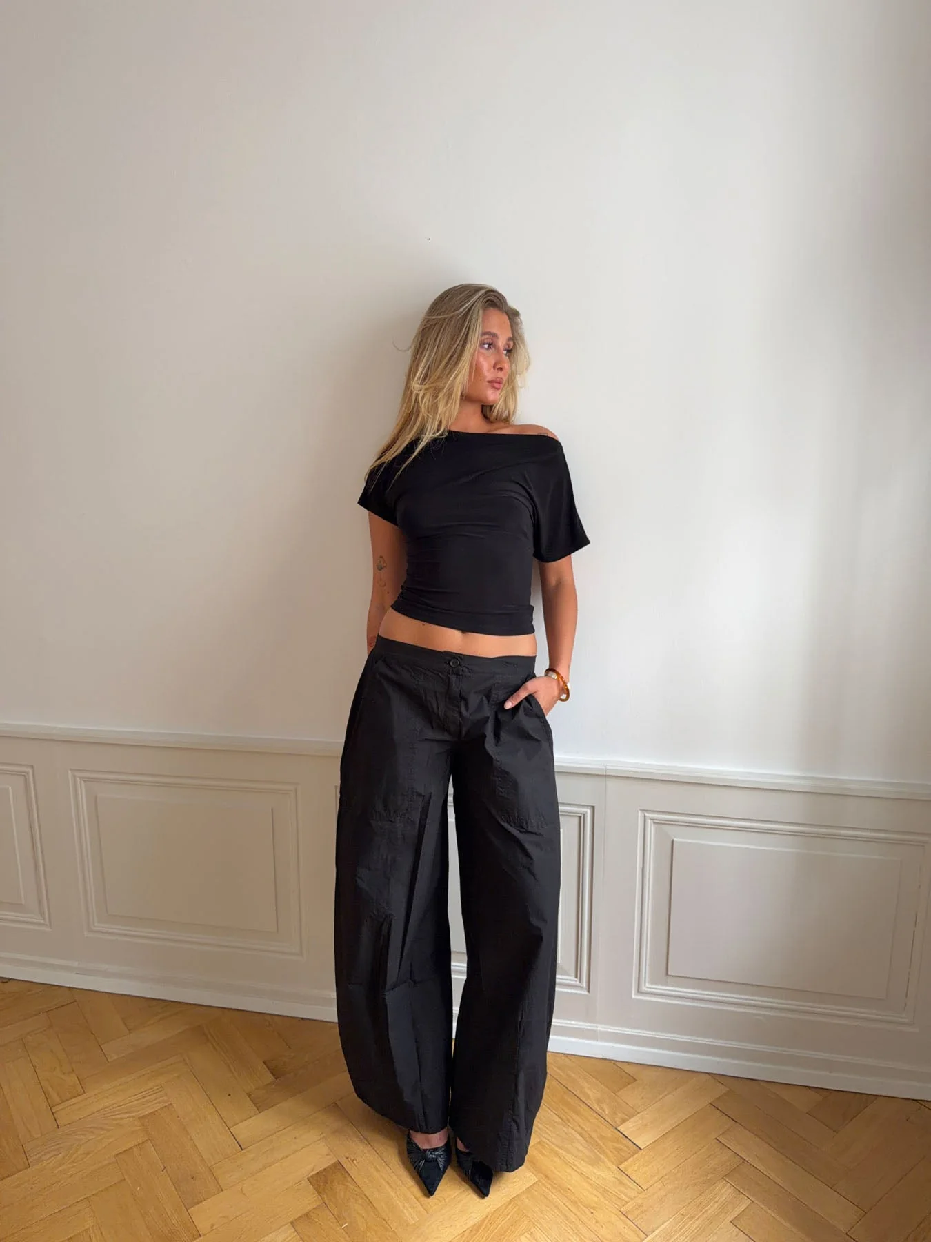 Florine fitted t-shirt - Black 22 Florine fitted t-shirt - Black