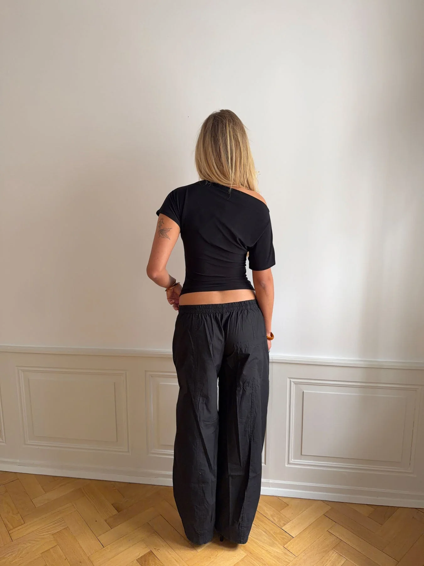Florine fitted t-shirt - Black 5 Florine fitted t-shirt - Black