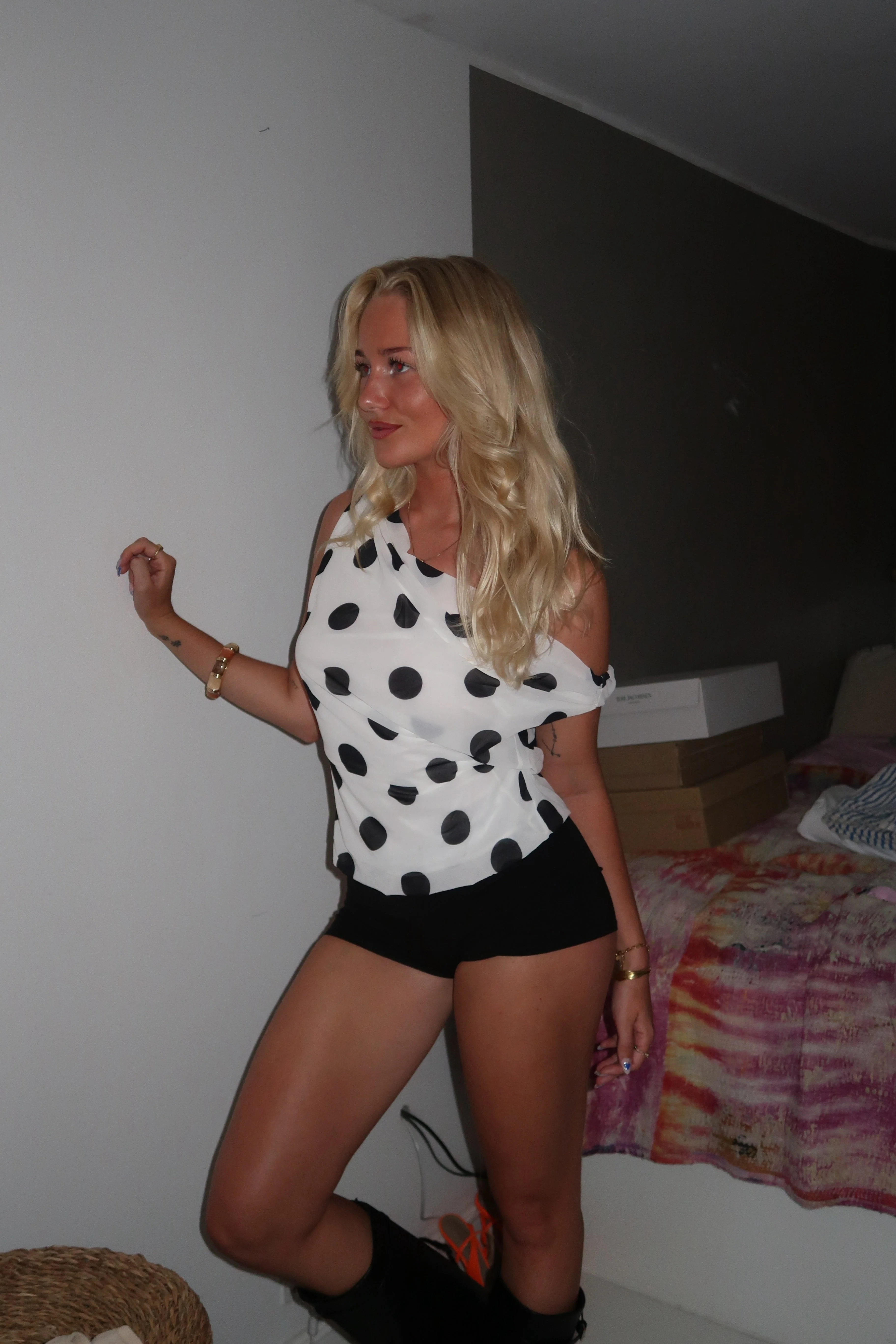 Lily Top with Polka Dots – White/Black 4 Lily Top with Polka Dots – White/Black