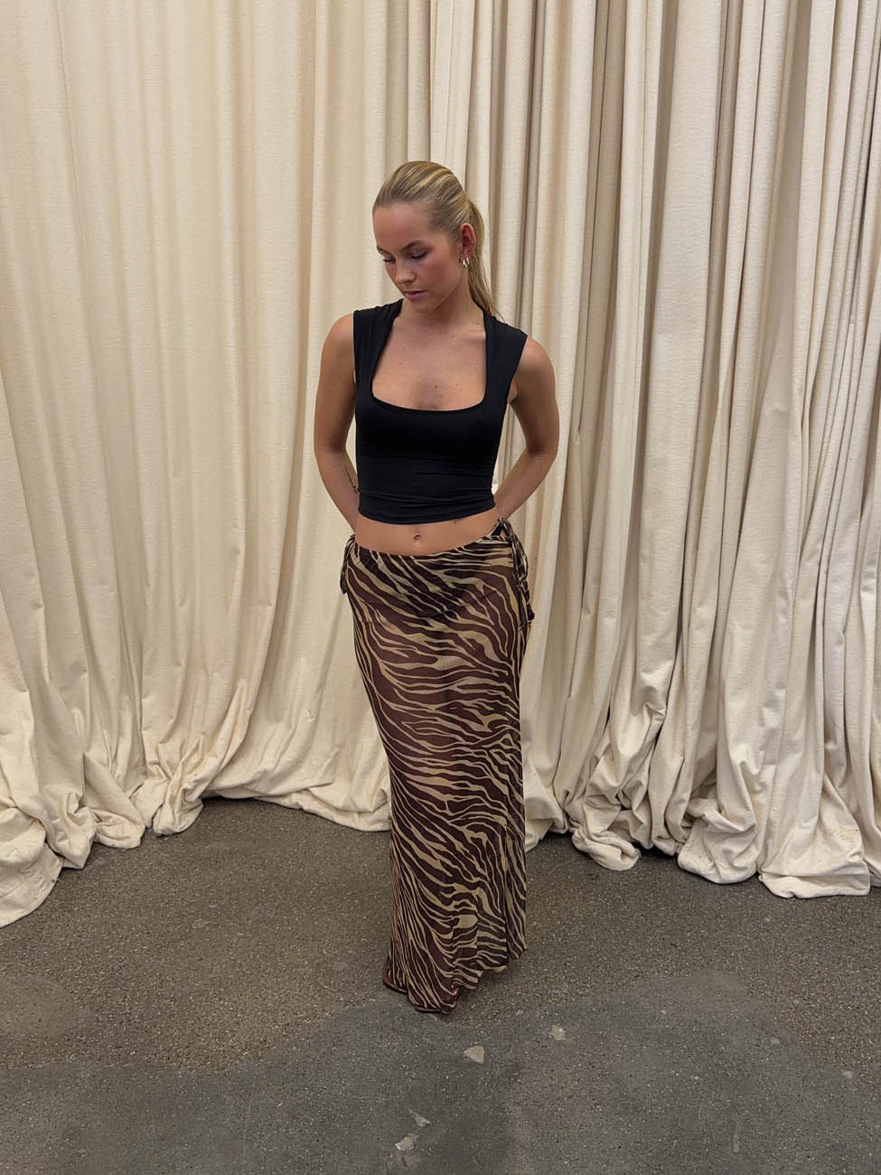 Azelma skirt in mesh with zebra print - Brown/beige 16 Azelma skirt in mesh with zebra print - Brown/beige