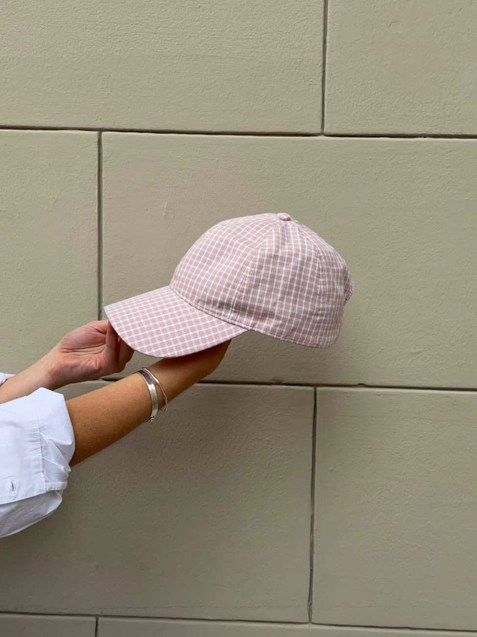 Feline cap with checkers - Light pink/white 3 Feline cap with checkers - Light pink/white