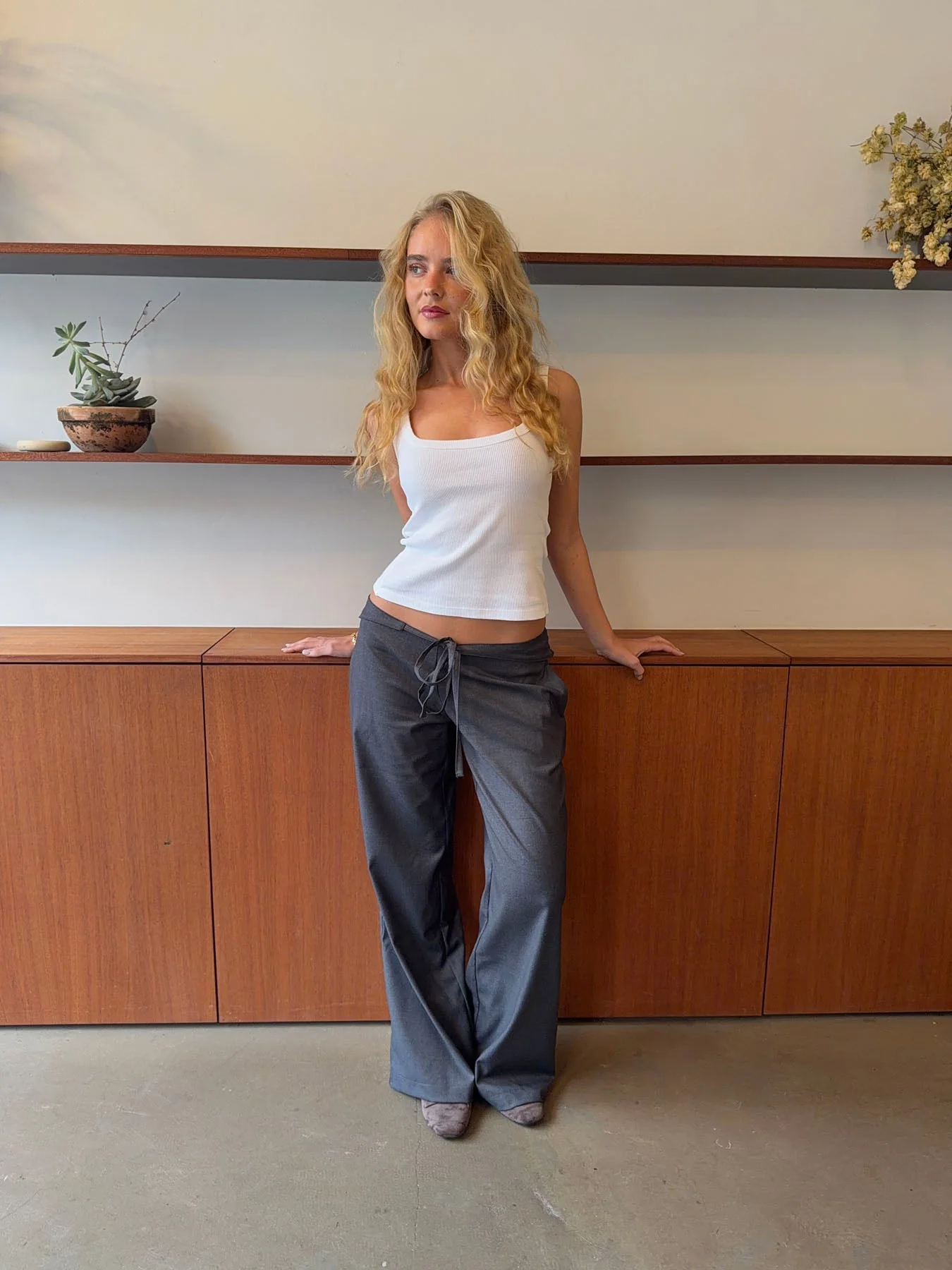 Gruja trousers with integrated belt – Grey 8 Gruja trousers with integrated belt – Grey