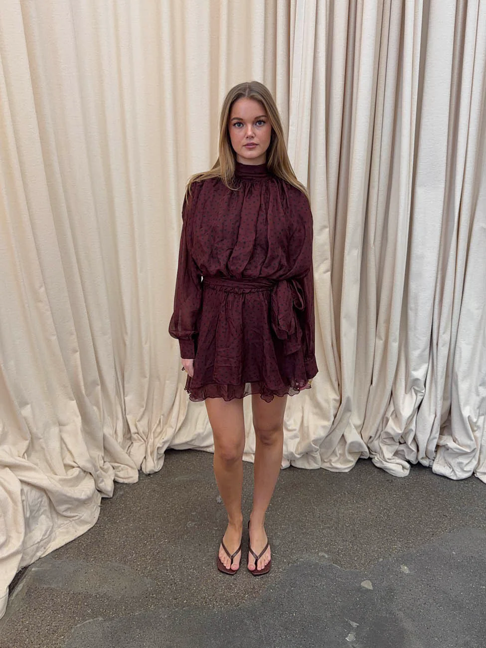 Tommeline polka dotted dress with tie – Burgundy 5 Tommeline polka dotted dress with tie – Burgundy