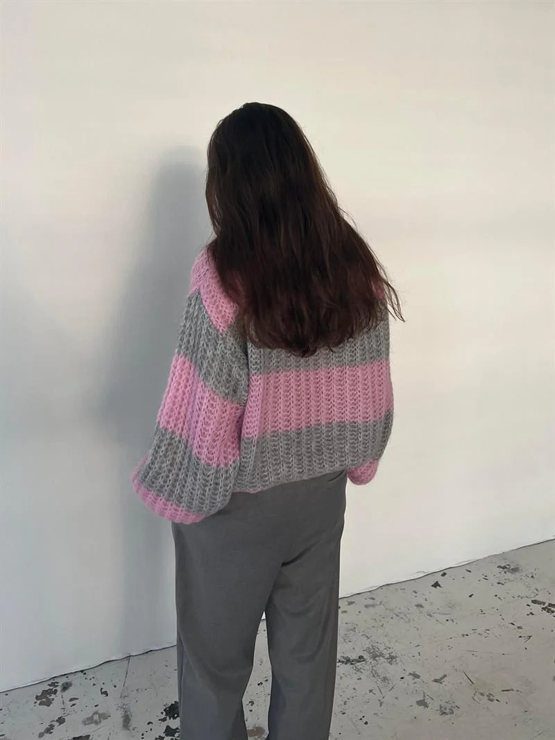 Mathilde & Anna - Knit Pink/grey 5 Mathilde & Anna - Knit Pink/grey