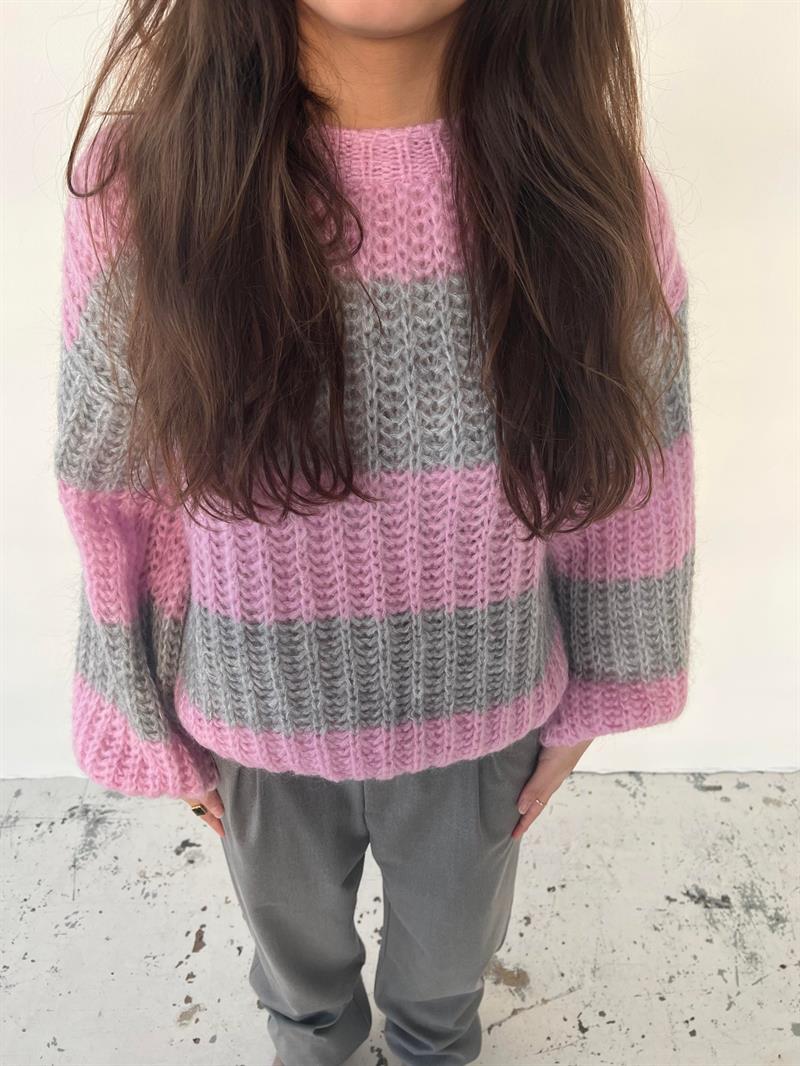 Mathilde & Anna - Knit Pink/grey 8 Mathilde & Anna - Knit Pink/grey