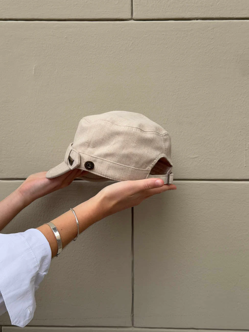 Kammi cap with details - Light beige 3 Kammi cap with details - Light beige