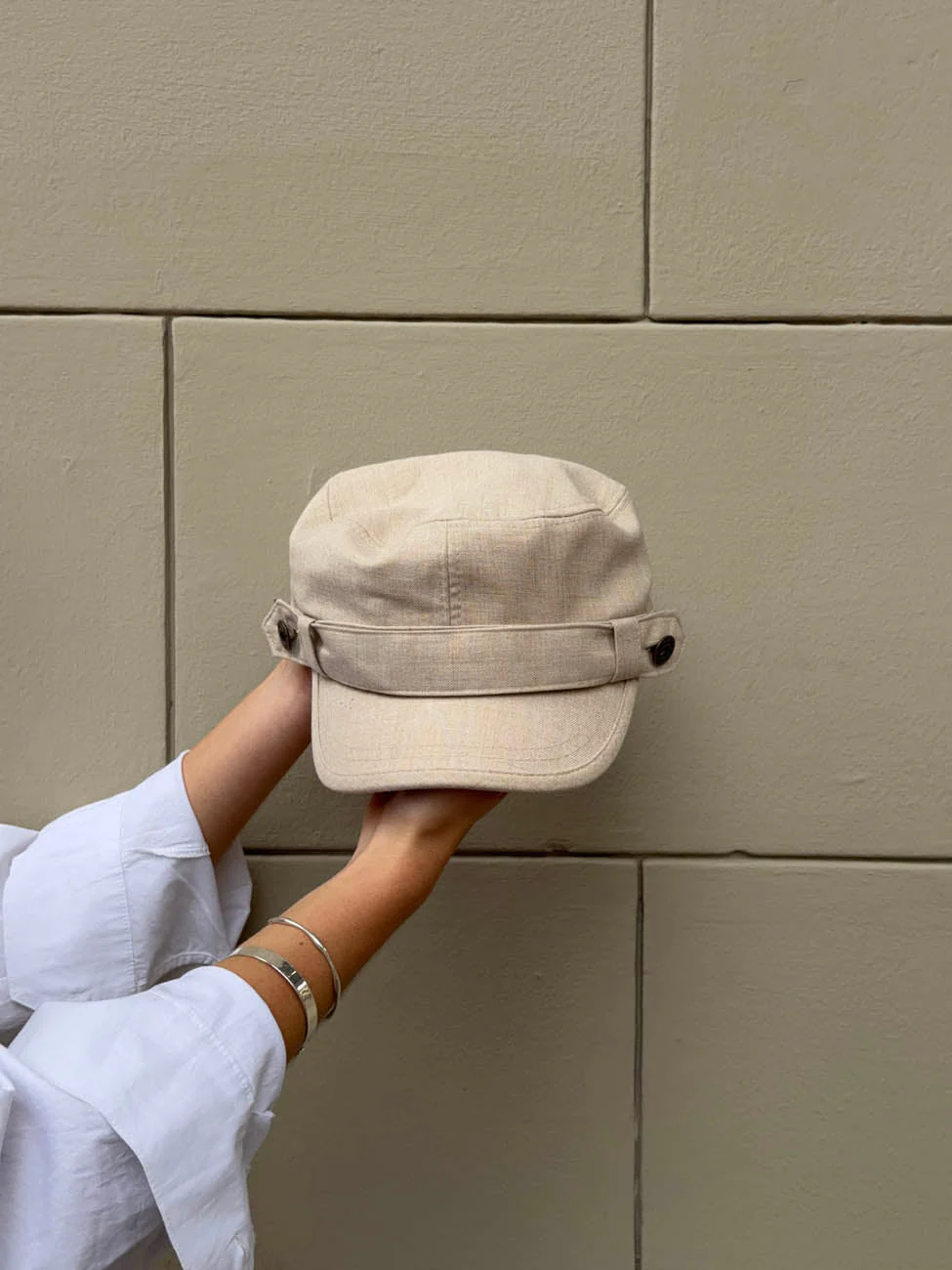 Kammi cap with details - Light beige 6 Kammi cap with details - Light beige