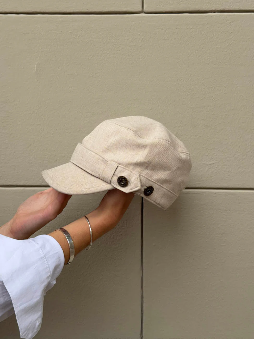 Kammi cap with details - Light beige 9 Kammi cap with details - Light beige