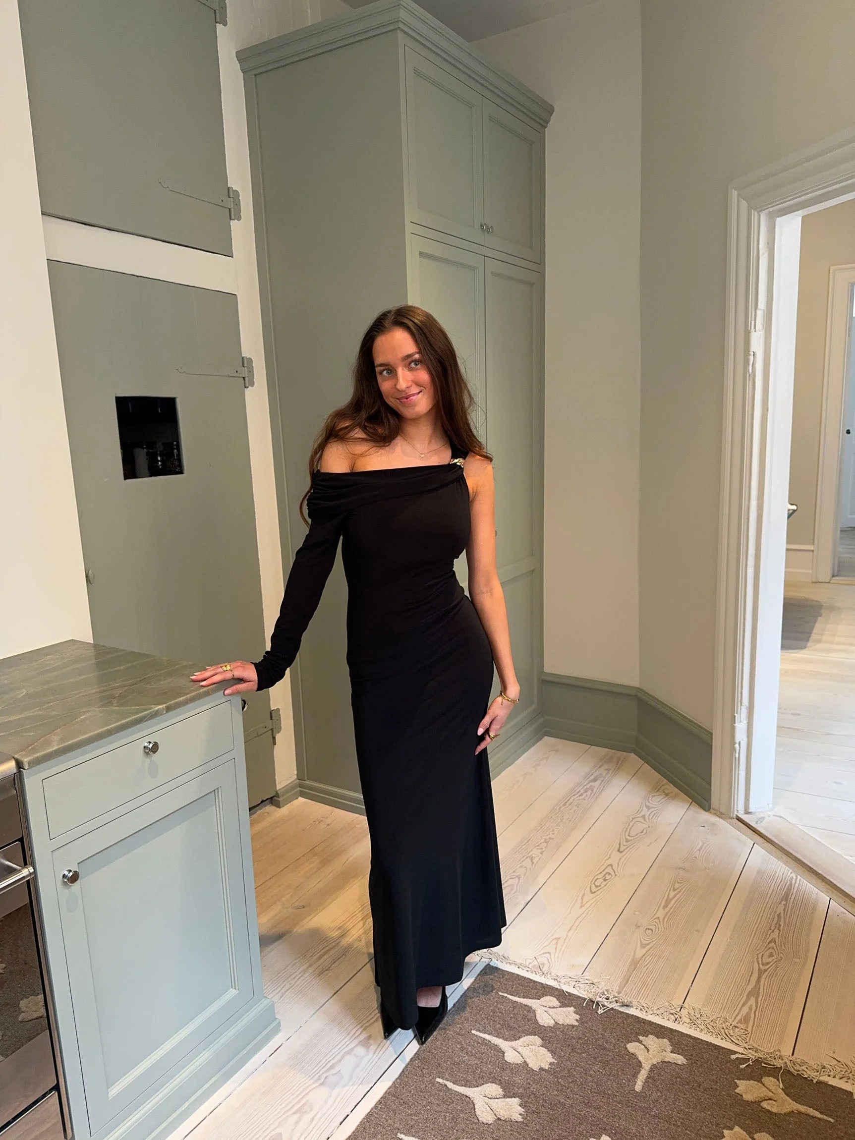 Linea one shoulder dress - Black 3 Linea one shoulder dress - Black