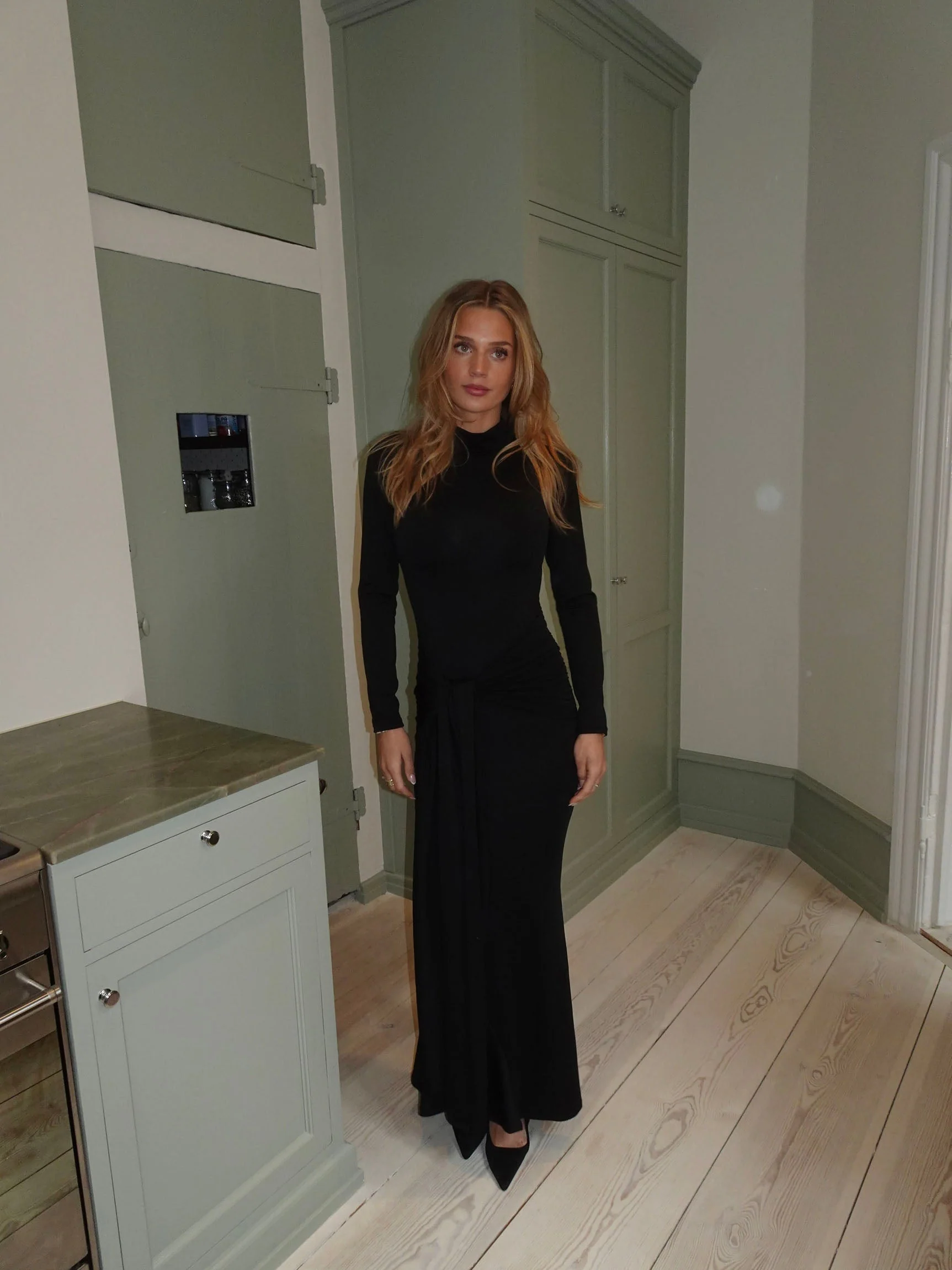 Silia maxi dress with ties - Black 7 Silia maxi dress with ties - Black