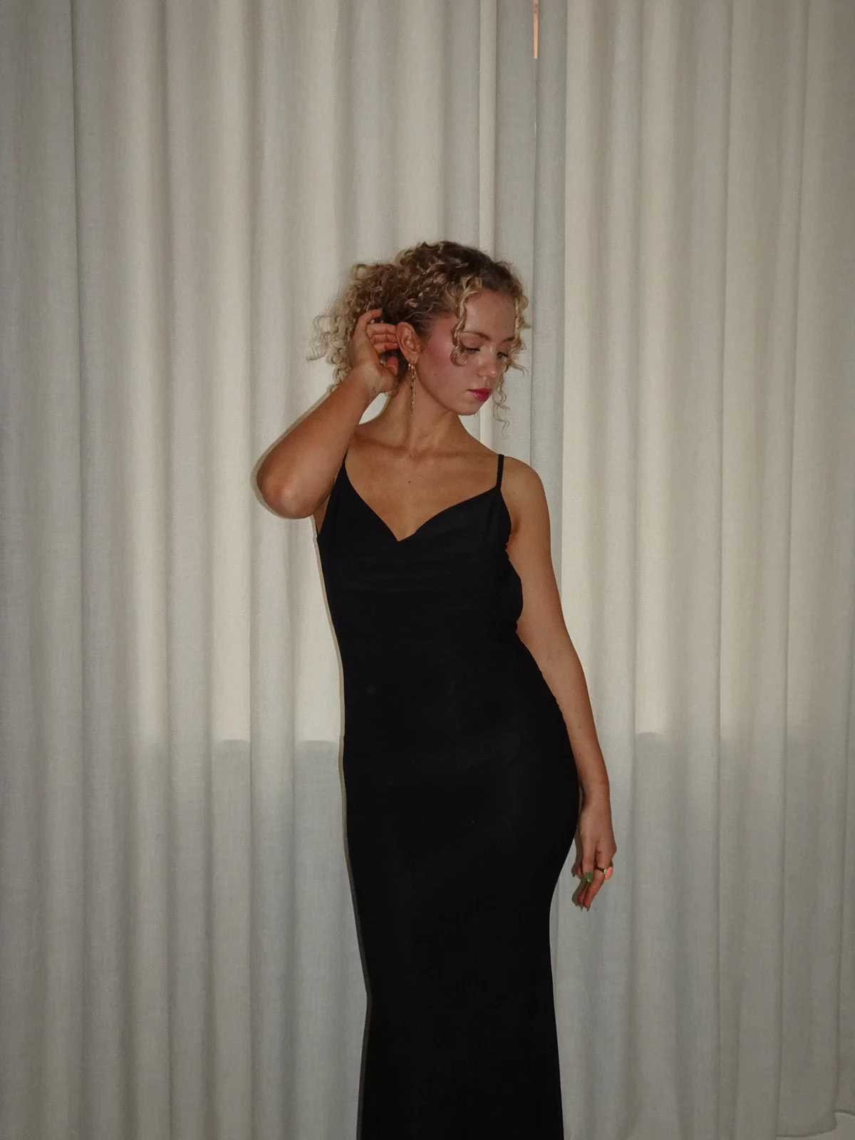 Marajana dress with deep lace back - Black 13 Marajana dress with deep lace back - Black