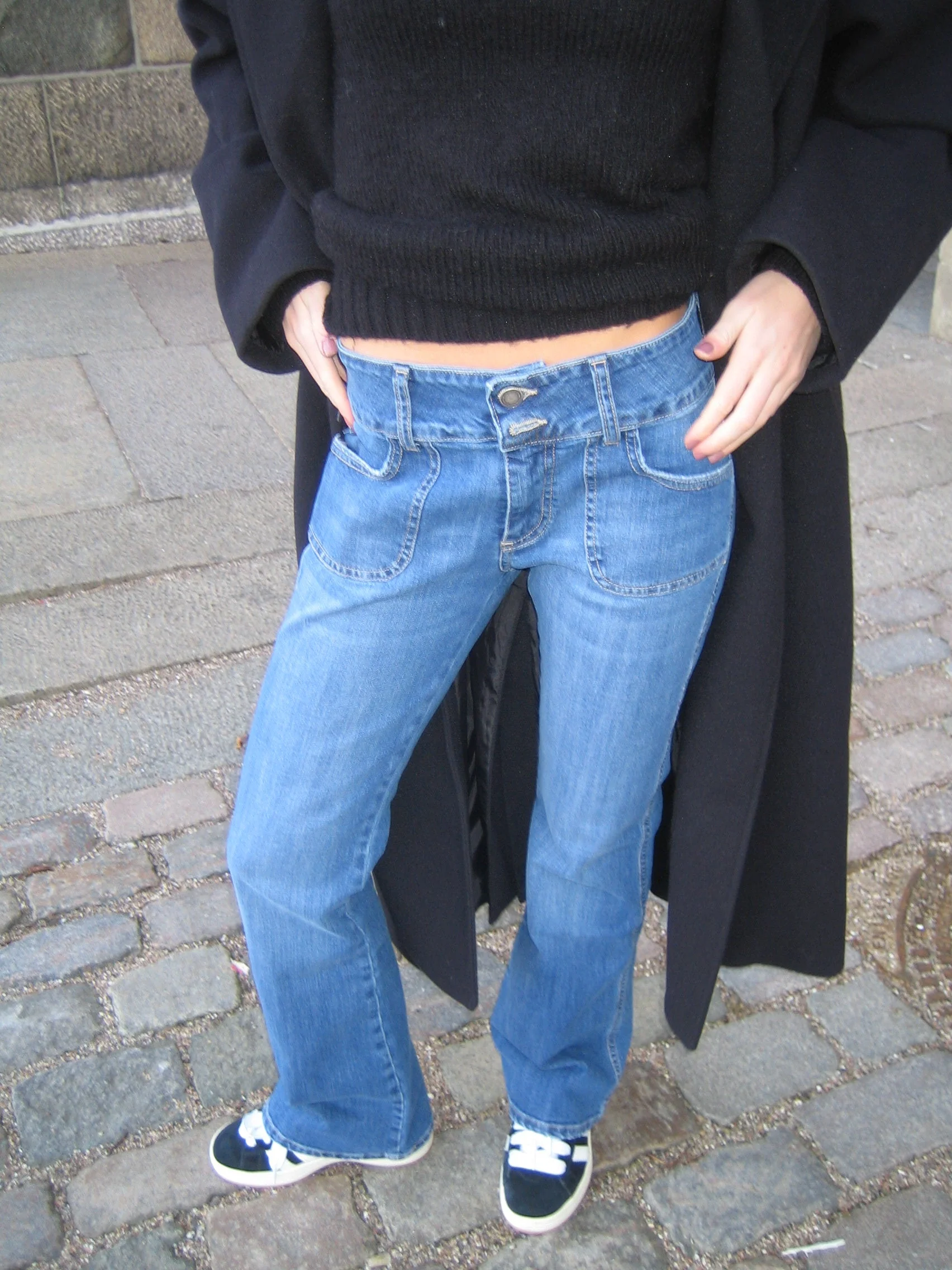 Amani bootcut jeans - Blue 3 Amani bootcut jeans - Blue