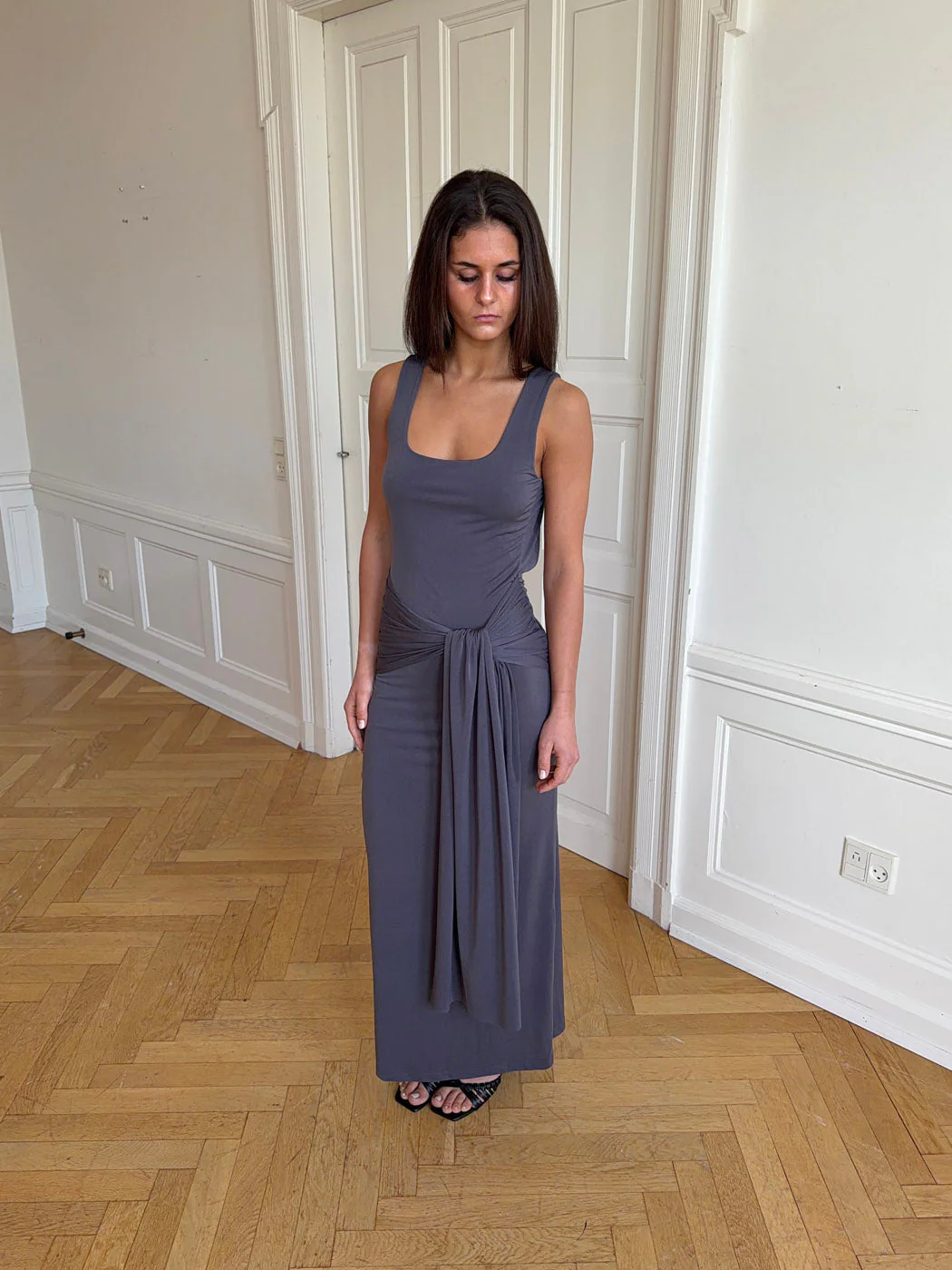 Mia dress with tie detail - Grey 11 Mia dress with tie detail - Grey
