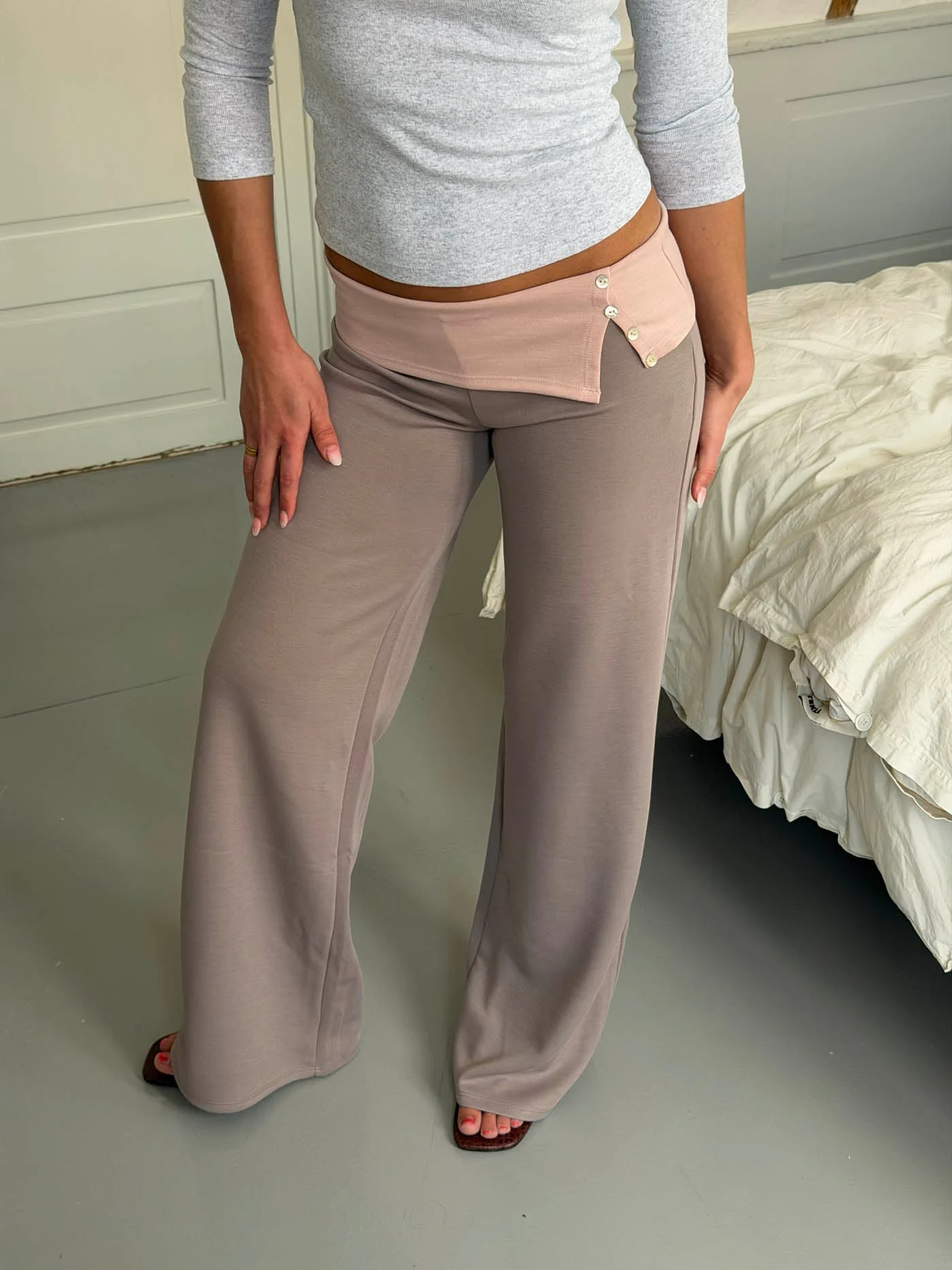 Paia pants with fold - Grey/light pink 2 Paia pants with fold - Grey/light pink