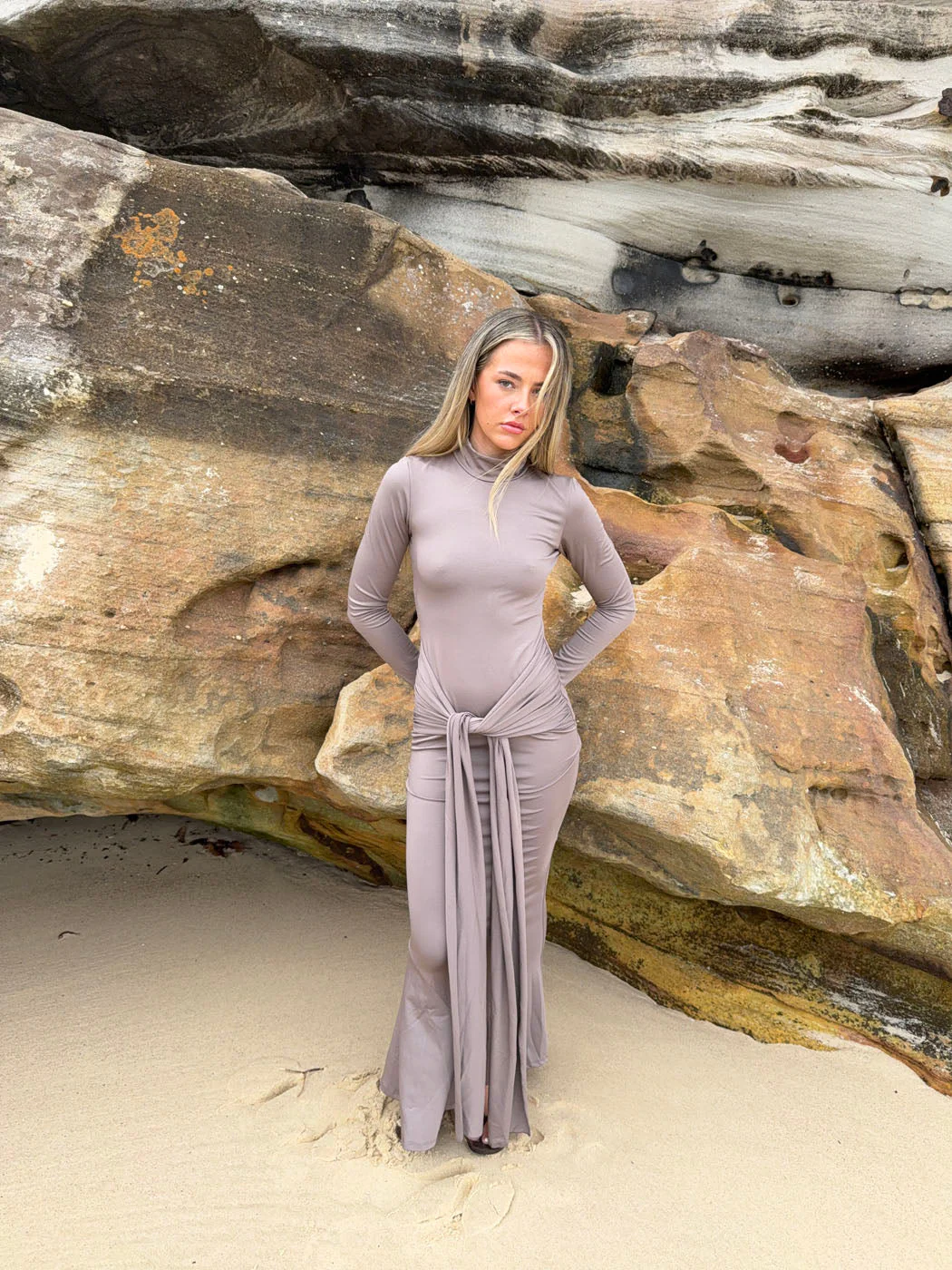 Silia maxi dress with ties - Taupe 7 Silia maxi dress with ties - Taupe