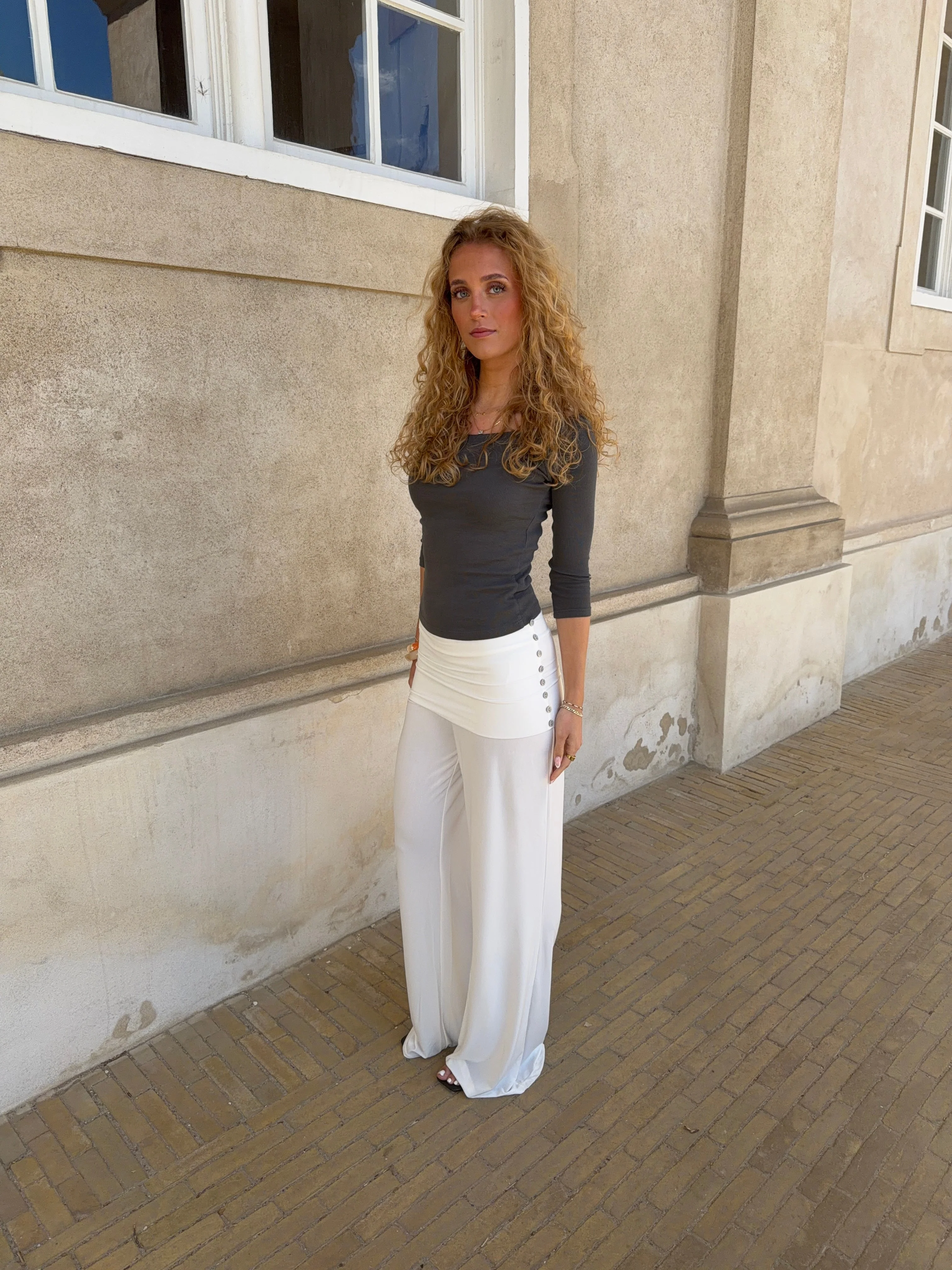 Tula trousers with pleat detail and buttons – White 4 Tula trousers with pleat detail and buttons – White