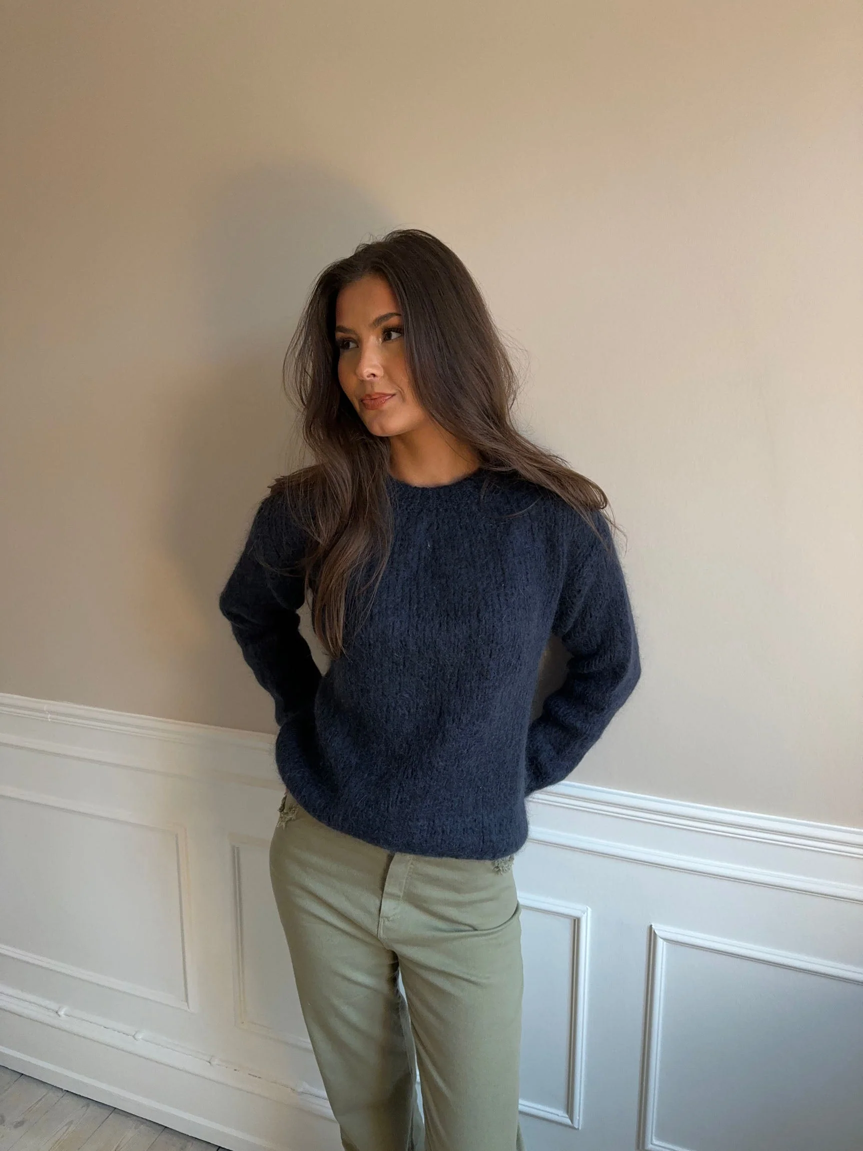 Genevieve oversized knit - Navy 4 Genevieve oversized knit - Navy