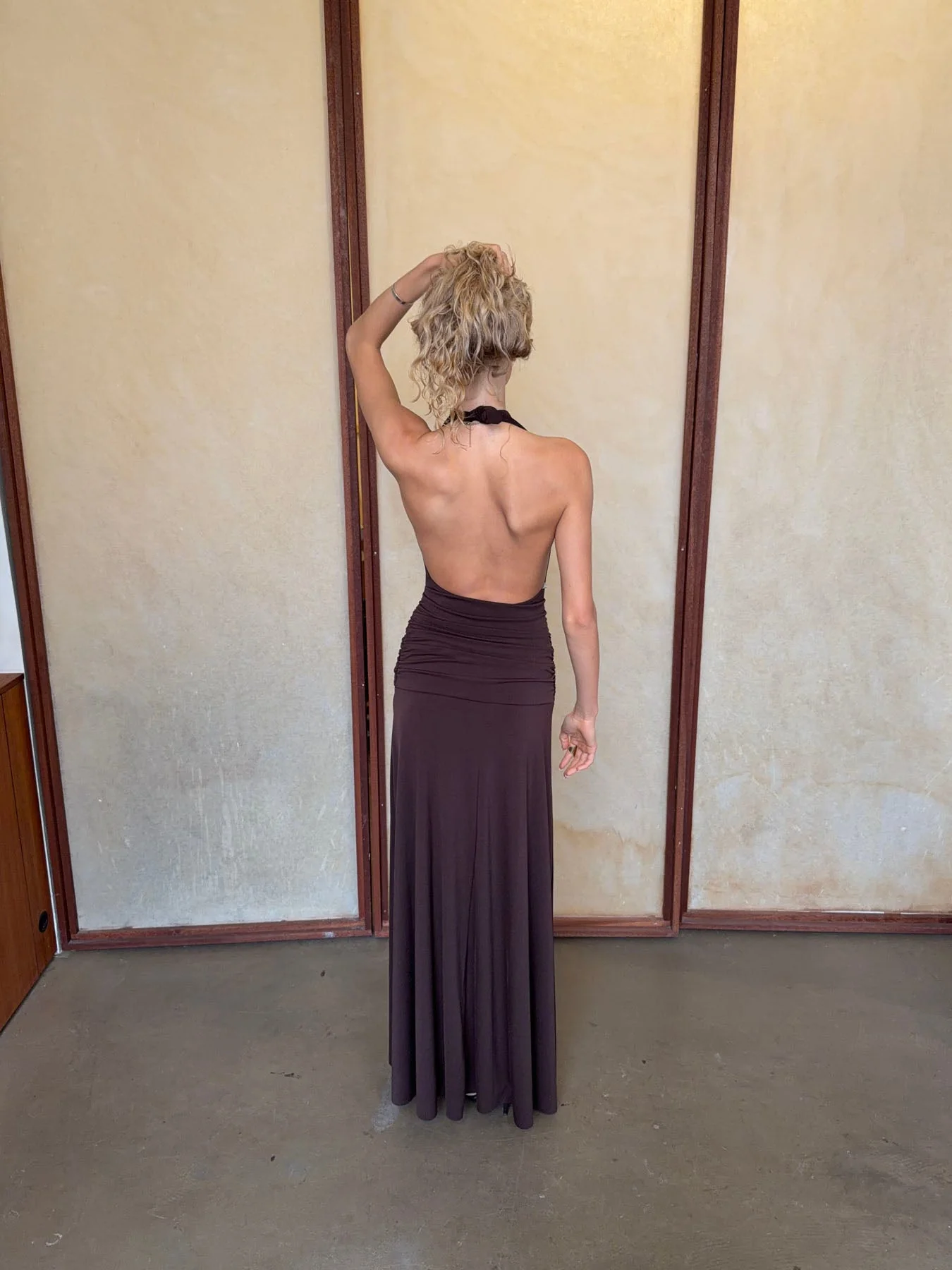 Redina dress with open back - Brown 9 Redina dress with open back - Brown