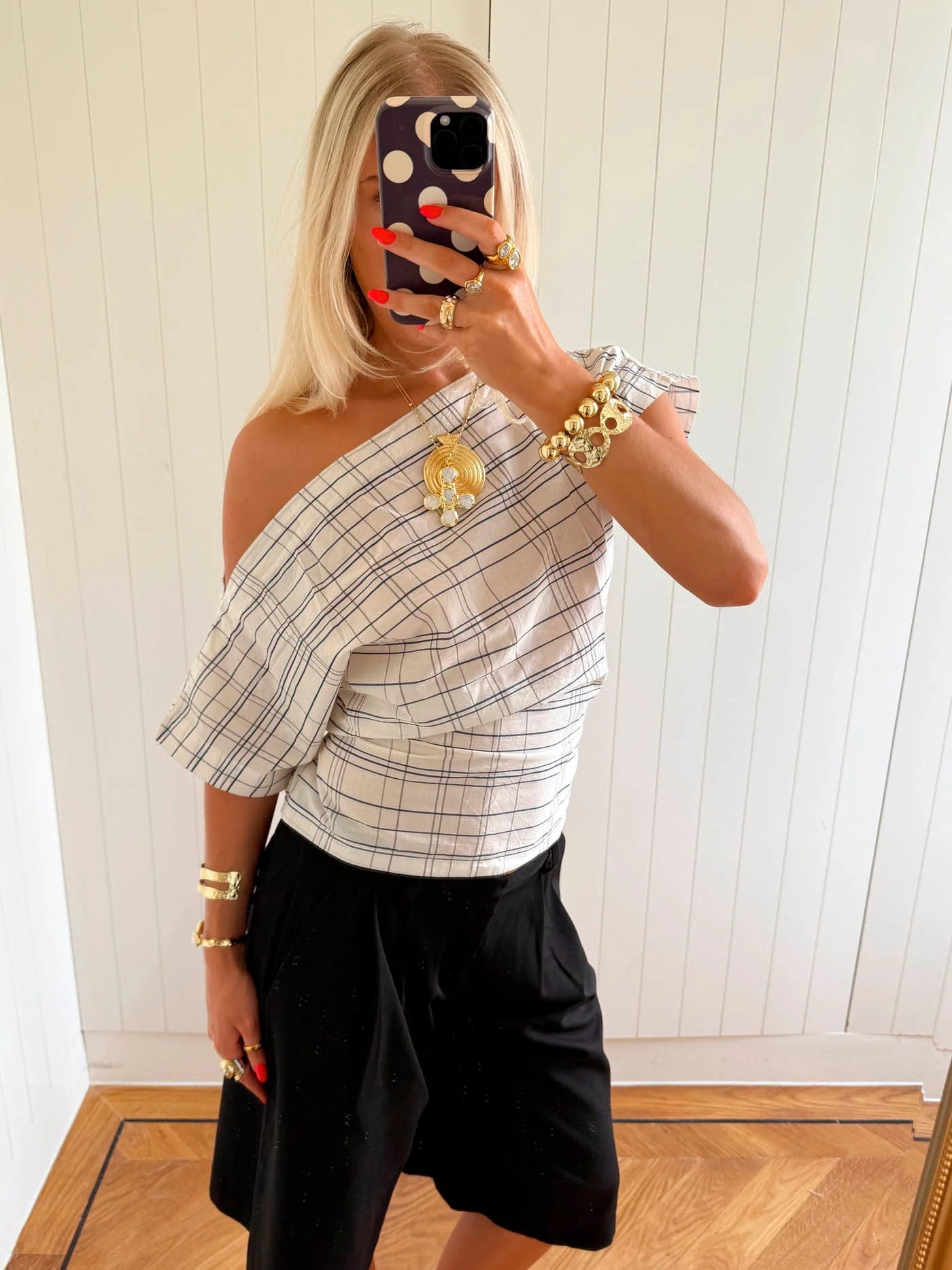 Scandivv off shoulder top with checkers - White/navy 2 Scandivv off shoulder top with checkers - White/navy