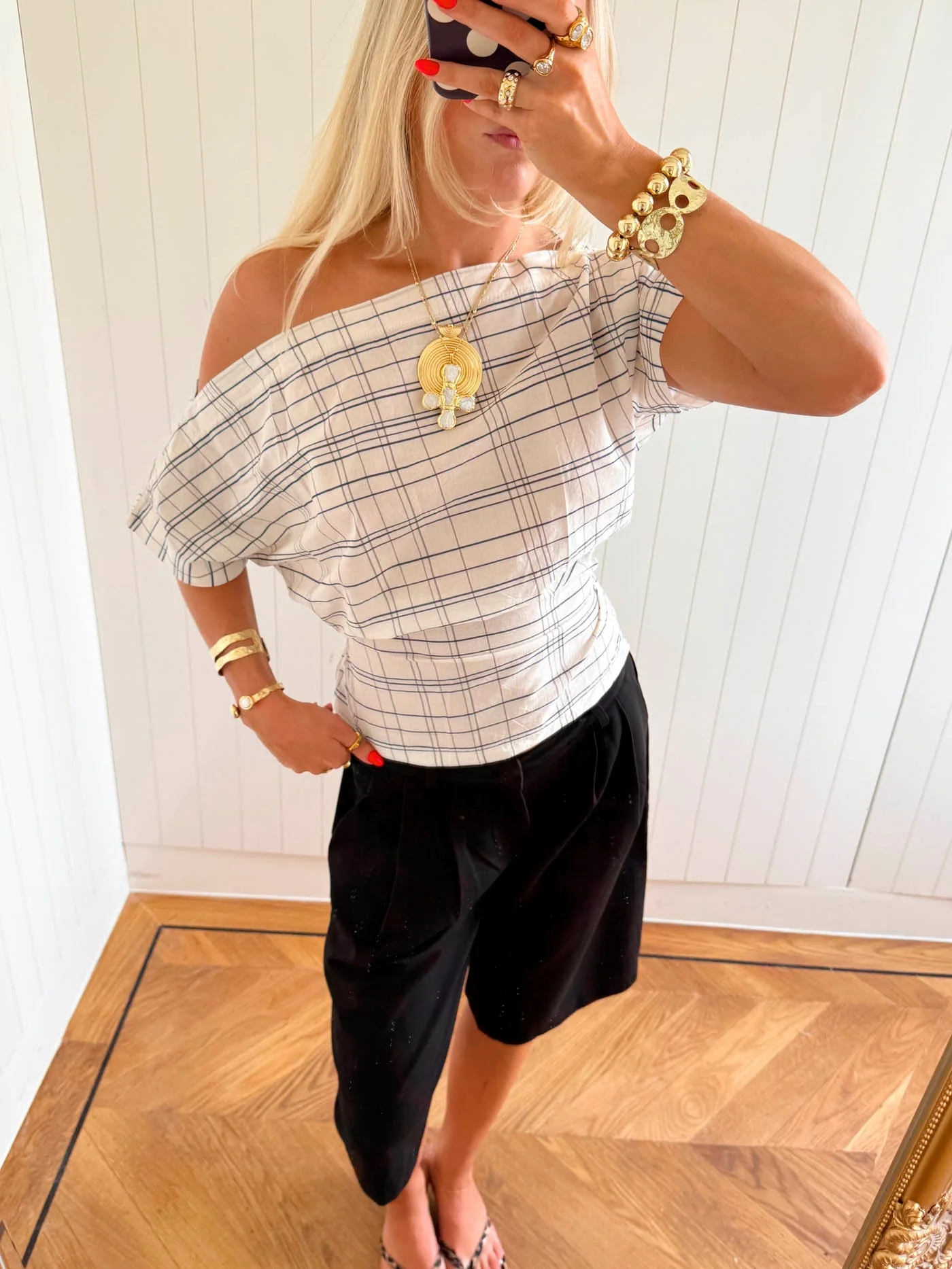 Scandivv off shoulder top with checkers - White/navy 6 Scandivv off shoulder top with checkers - White/navy
