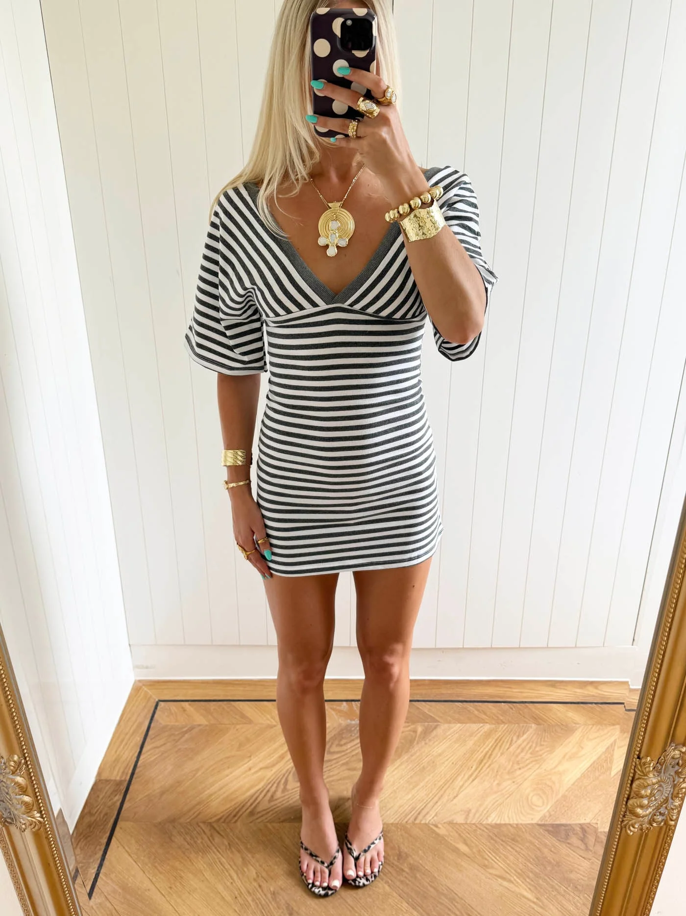 Scandivv v-neck dress with stripes - Grey/white 4 Scandivv v-neck dress with stripes - Grey/white