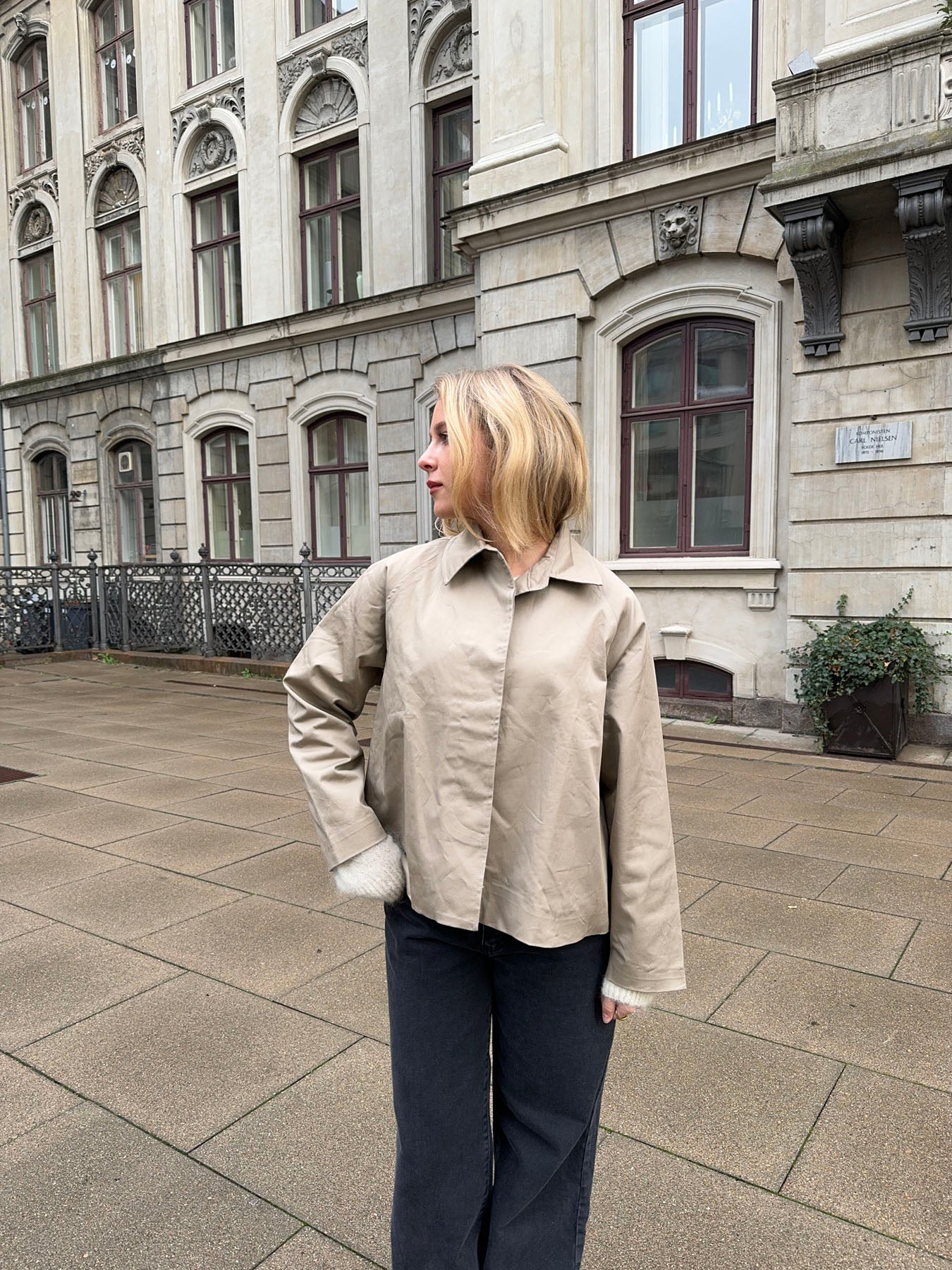 Monica short trenchcoat - Beige 10 Monica short trenchcoat - Beige